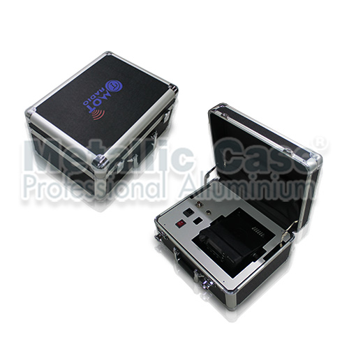metallicase7741-02-6209 / XiR-M8668i (42 X 32 X 20.5 T1C1H1K5P3)