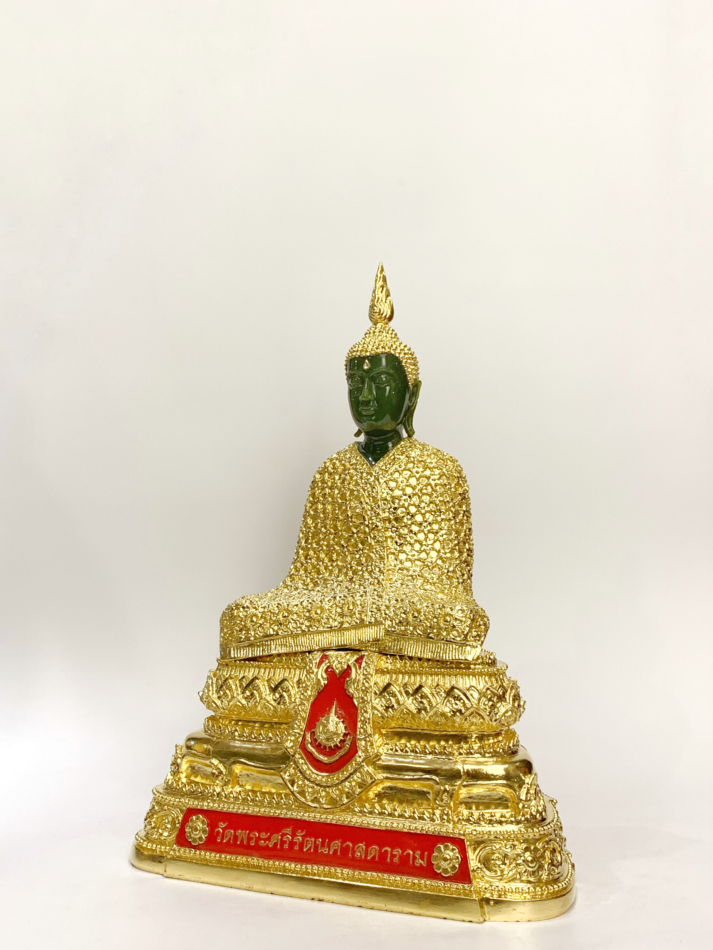 พระแก้วมรกต 3 ฤดู หน้าตัก 9 นิ้ว