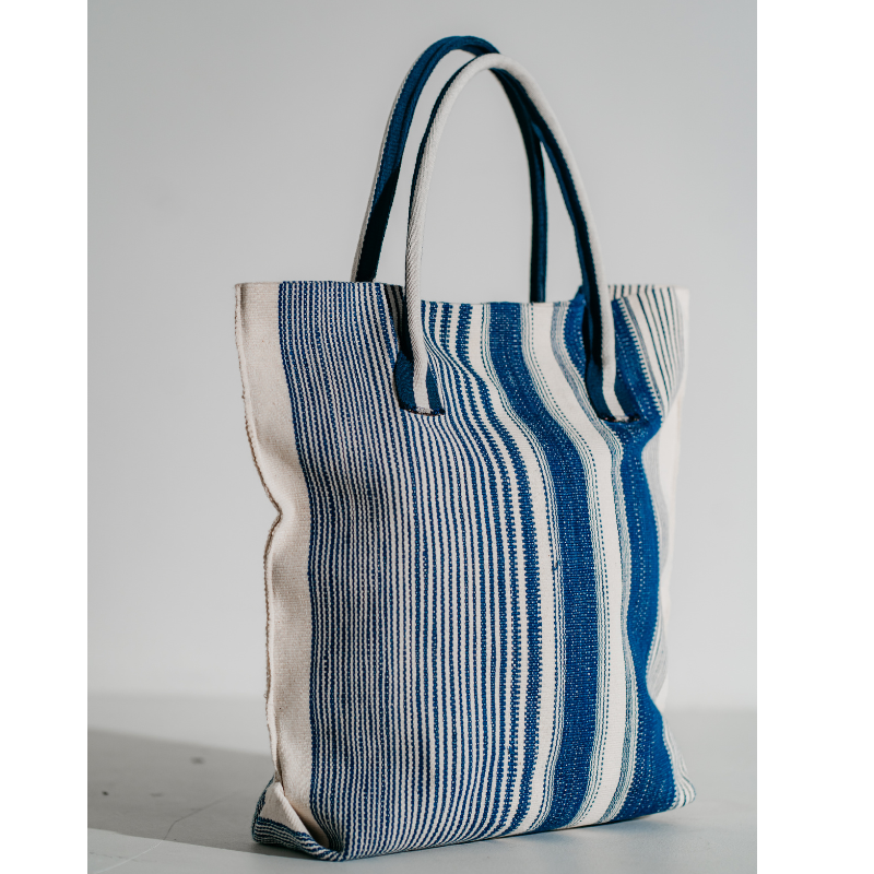 OMU Tote Bag กระเป๋าโท้ท ทรงสูง เรียบง่ายทันสมัยตัดเย็บจากผ้าทอชนเผ่าปกาเกอะญอ _ซับในผ้าทอ เป็นงานสั่งทำ 45-60 วัน_Designer ไชยยงค์ รัตนอังกูร