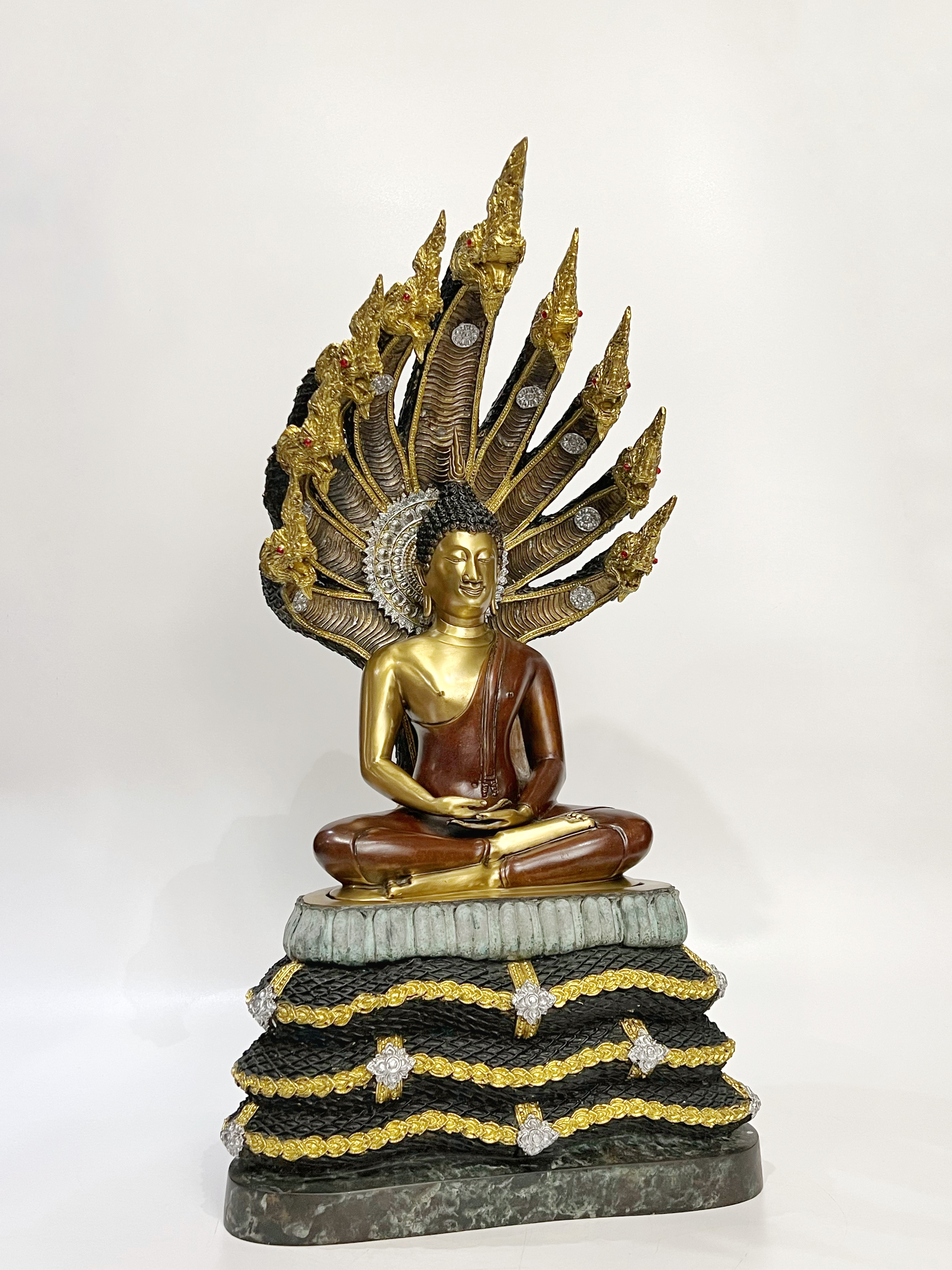 พระนาคปรก (นาค 9 เศียร) หน้าตัก 9 นิ้ว