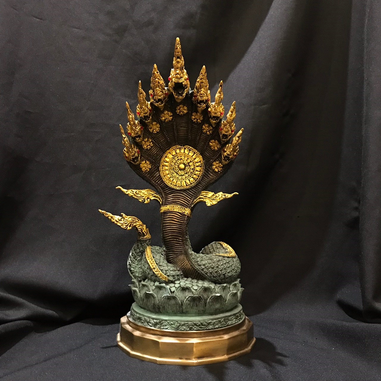 พญานาค 9 เศียร