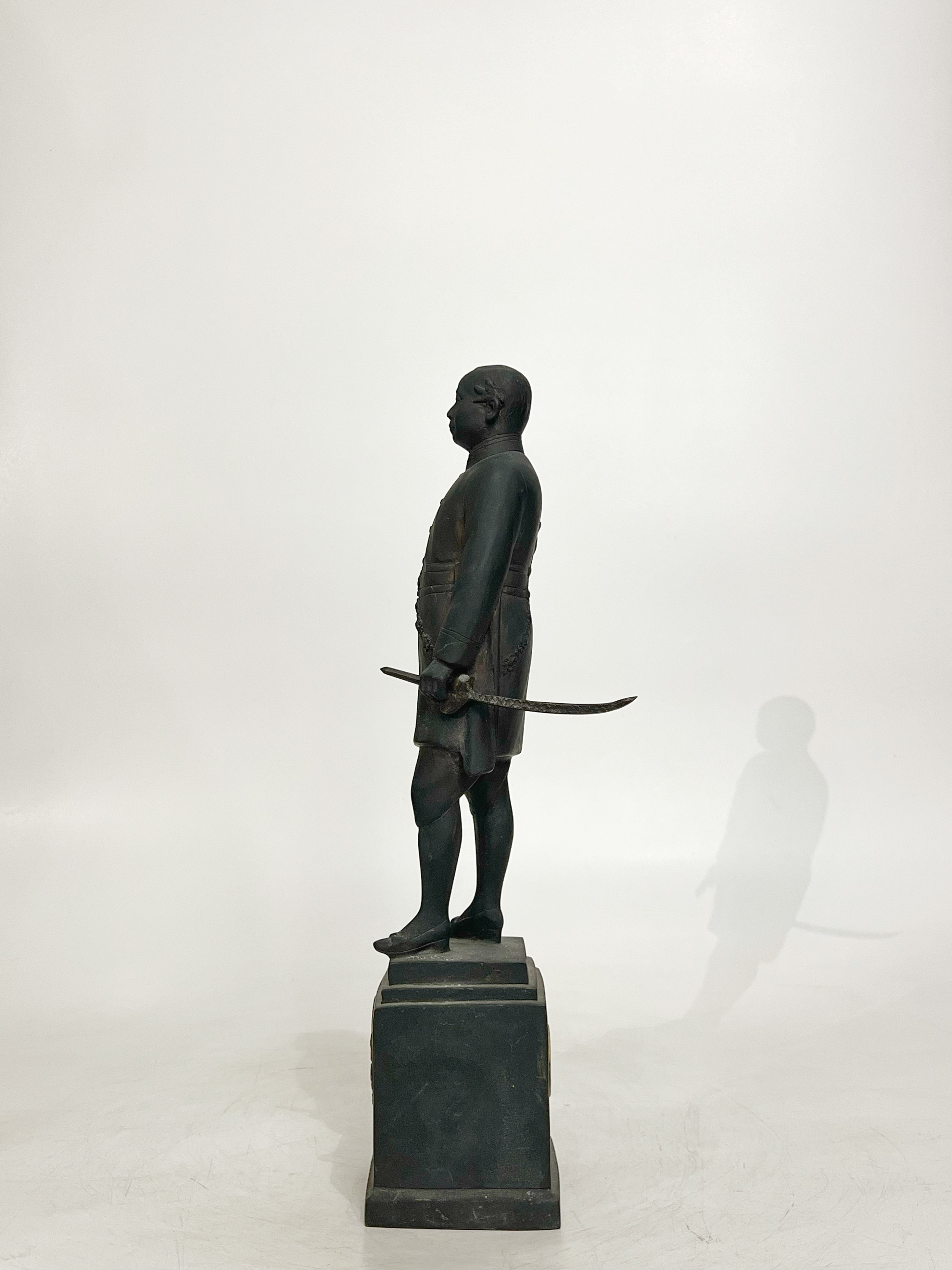 รัชกาลที่ 6 ครึ่งพระองค์