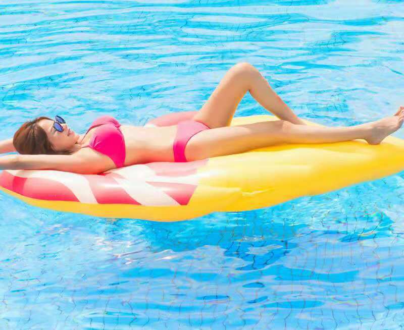 แพยางไอศครีม ขนาดใหญ่ Inflatable Giant Ice cream Float