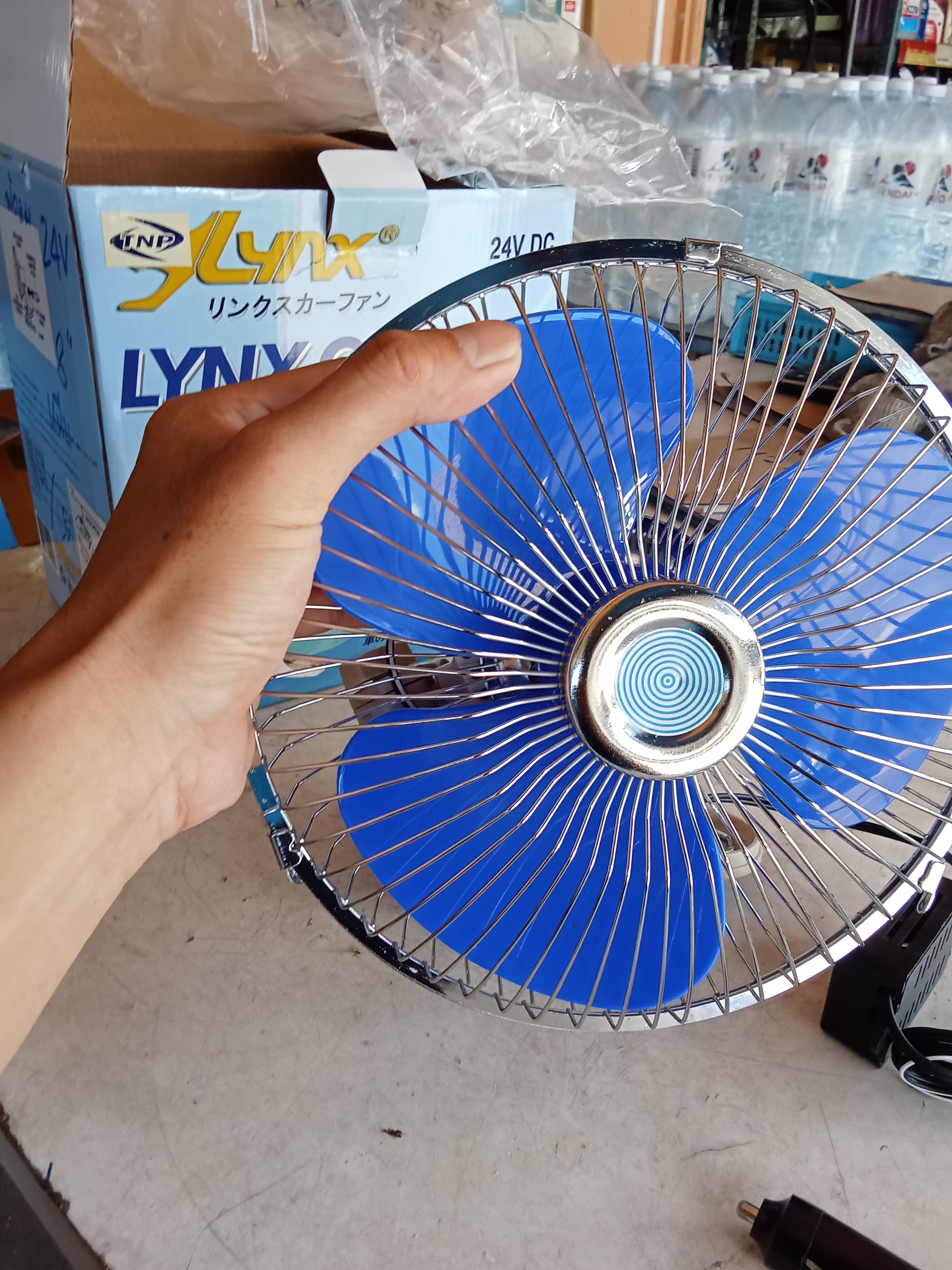 พัดลมสไตล์วินเทจ (Vintage) พัดลมติดตกแต่งรถยนต์ 24V สำหรับรถใหญ่