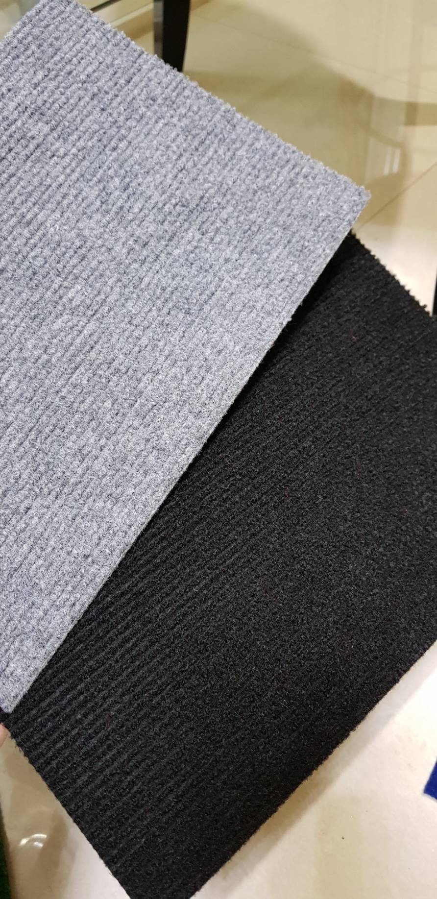 พรมขนห่วง ชนิดพรมอัดลอน พรมลูกฟูก สีดำ