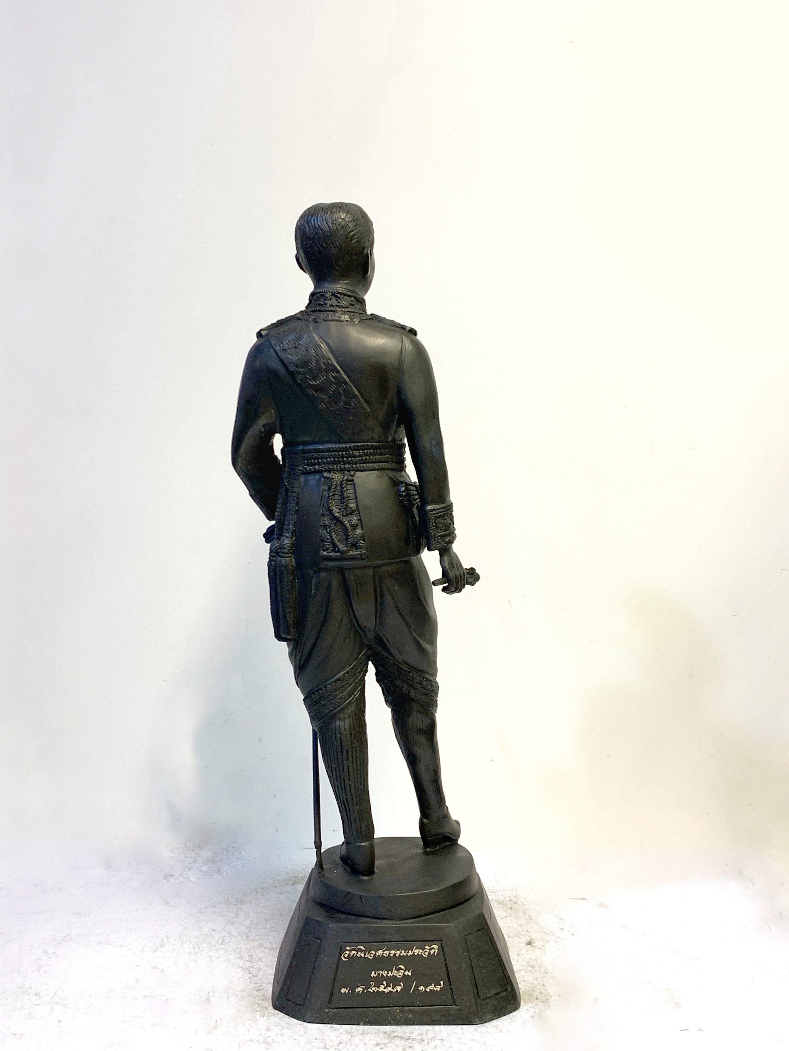 รัชกาลที่ 5 หน้าตัก 12 นิ้ว