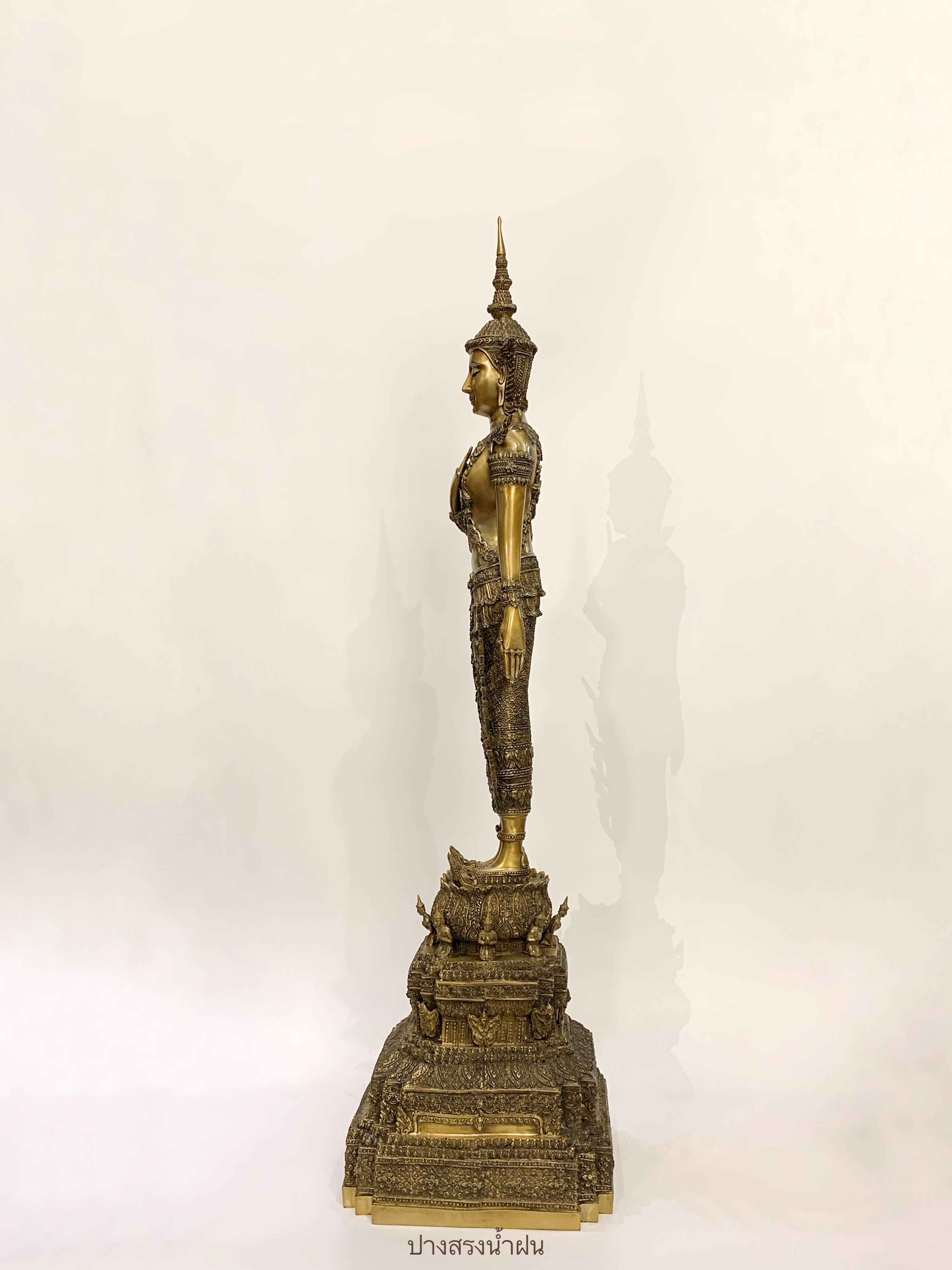 พระพุทธรูป ปางสรงน้ำฝน ทรงเครื่องจักรพรรดิ์ หน้าตัก 9 นิ้ว