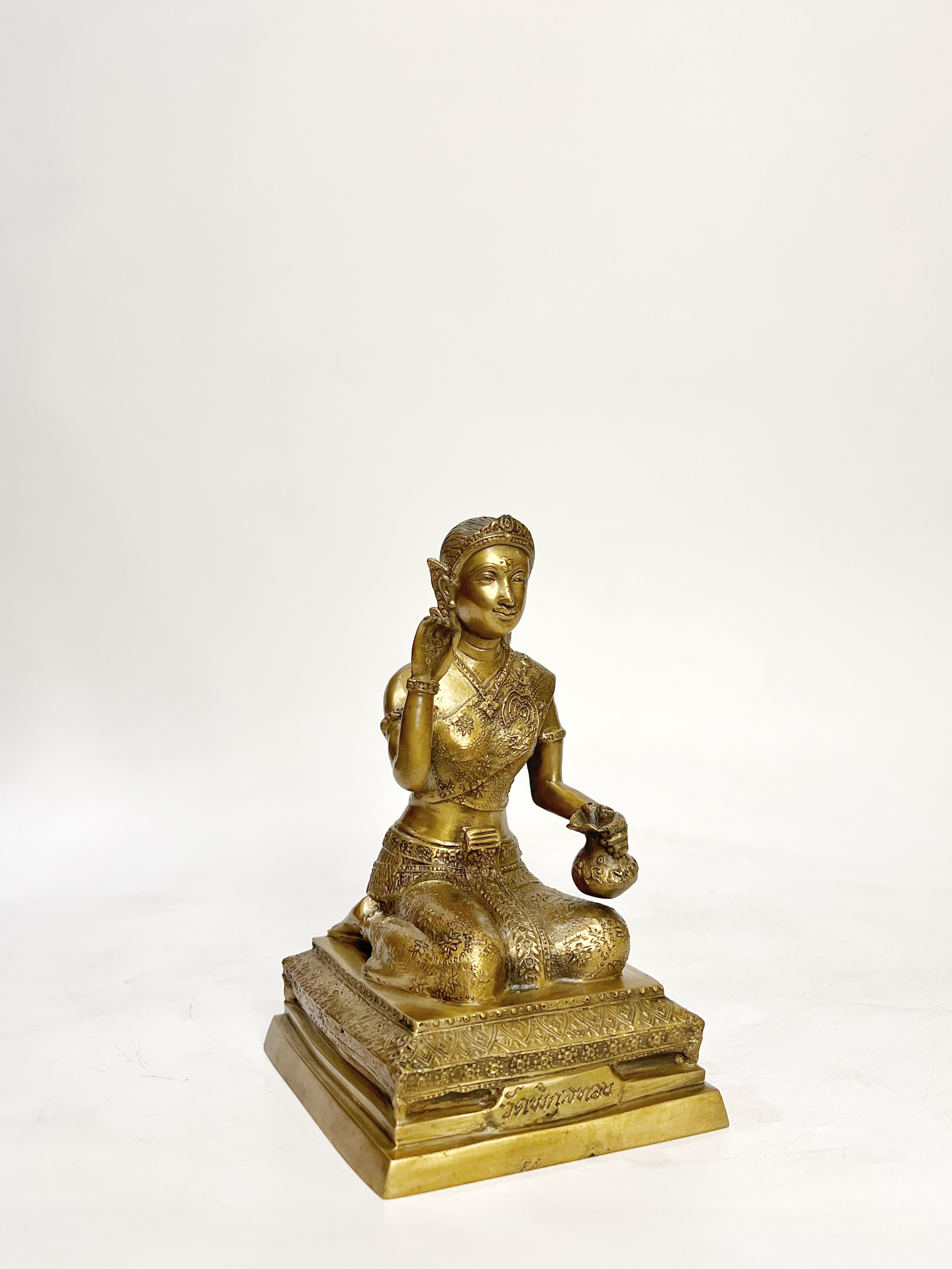 แม่นางกวัก หน้าตัก 5 นิ้ว