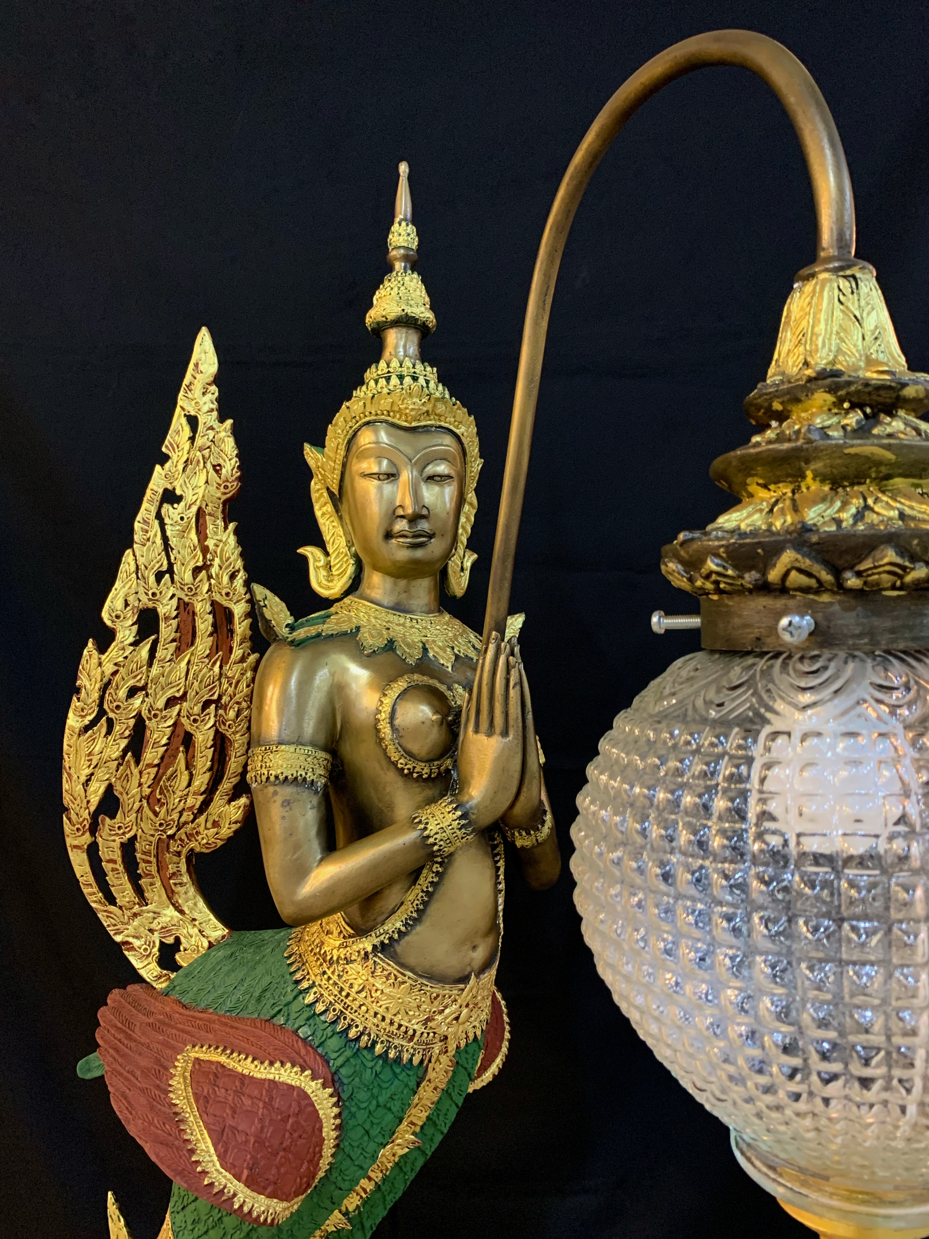 กินรีถือโคมไฟ (คู่)