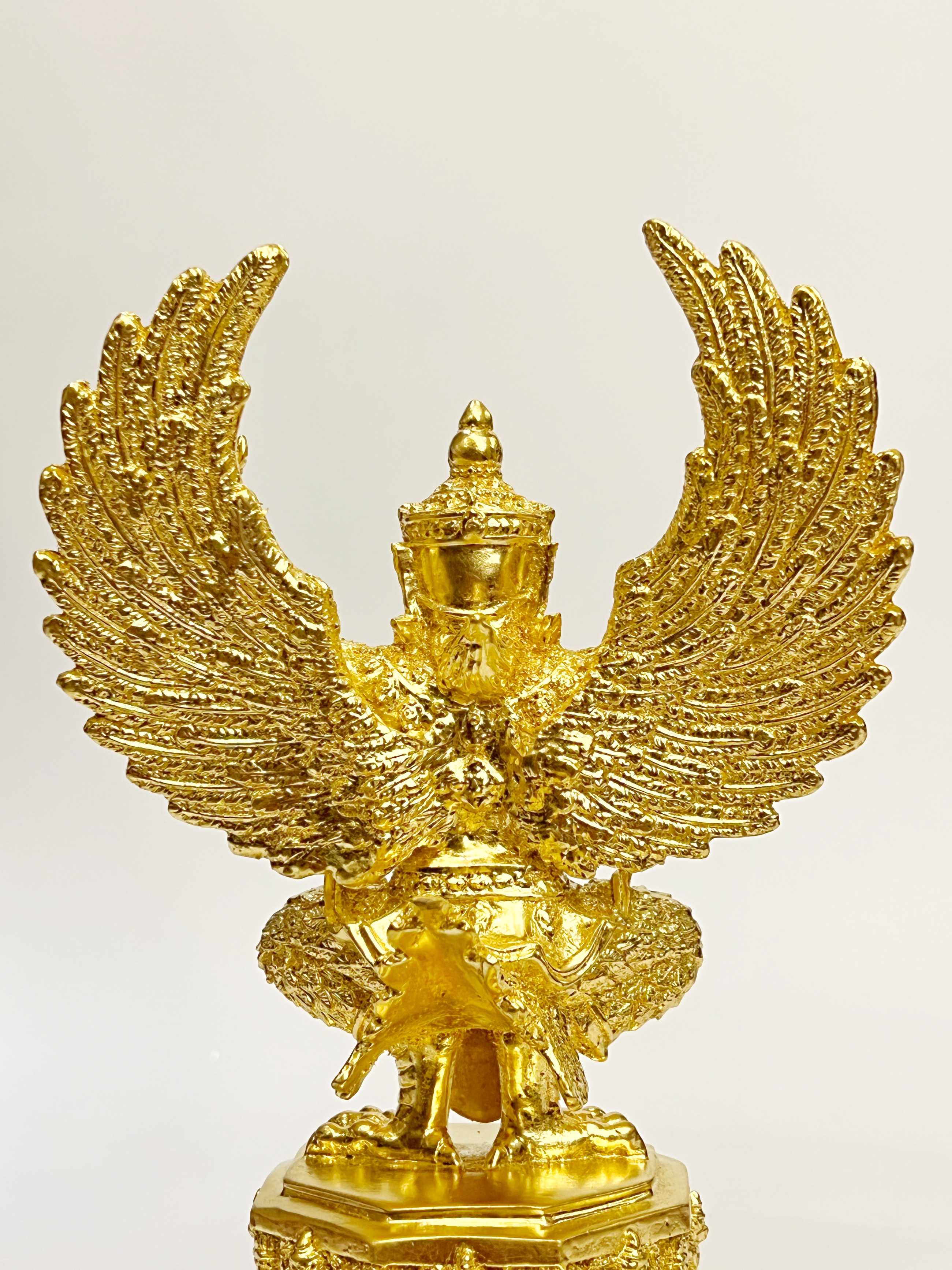 พญาครุฑ รุ่น เจริญพร (องค์บูชา พิมพ์เล็ก)