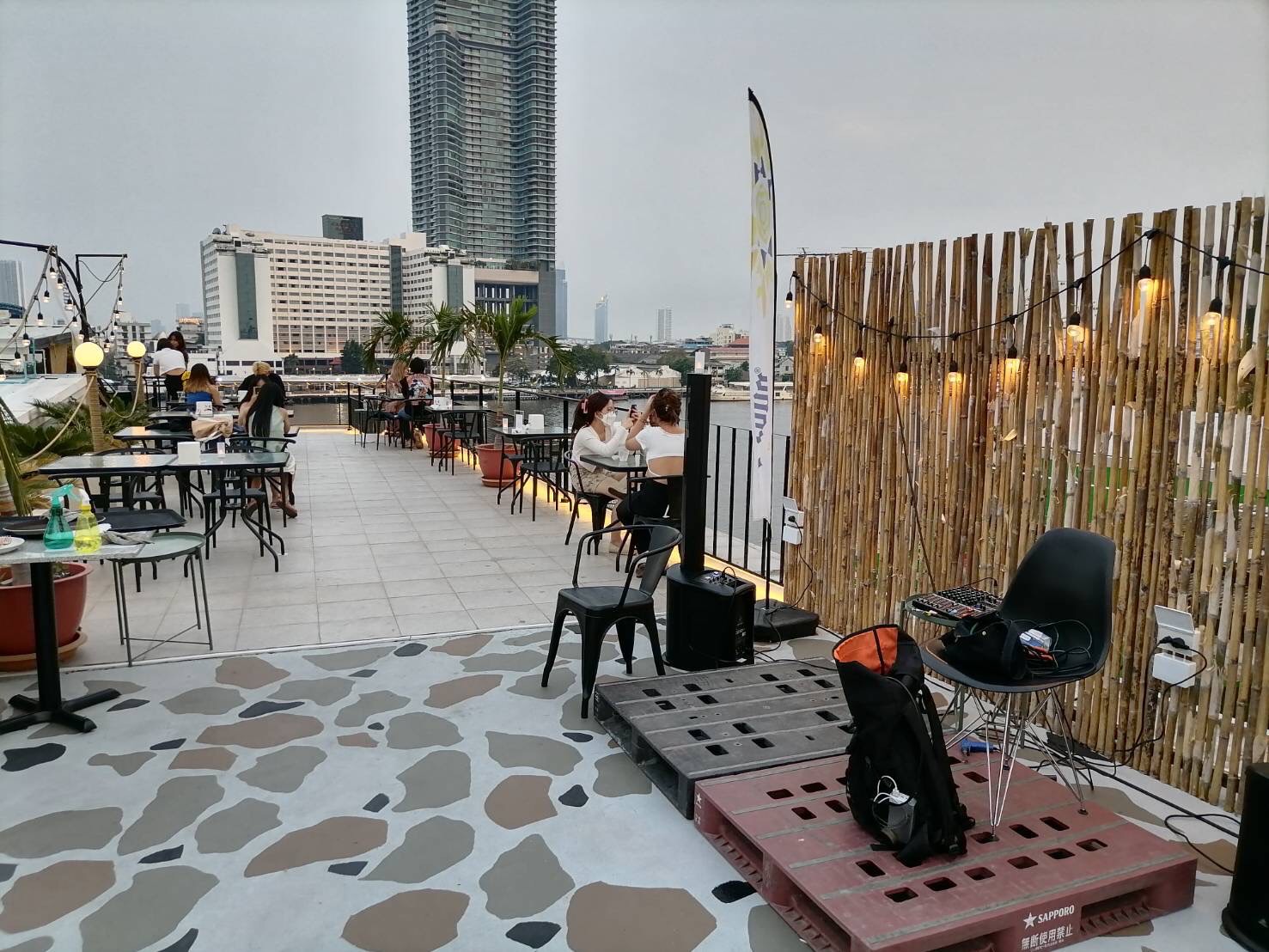 ระบบเสียงร้านอาหาร Rim Rooftop dining & bar
