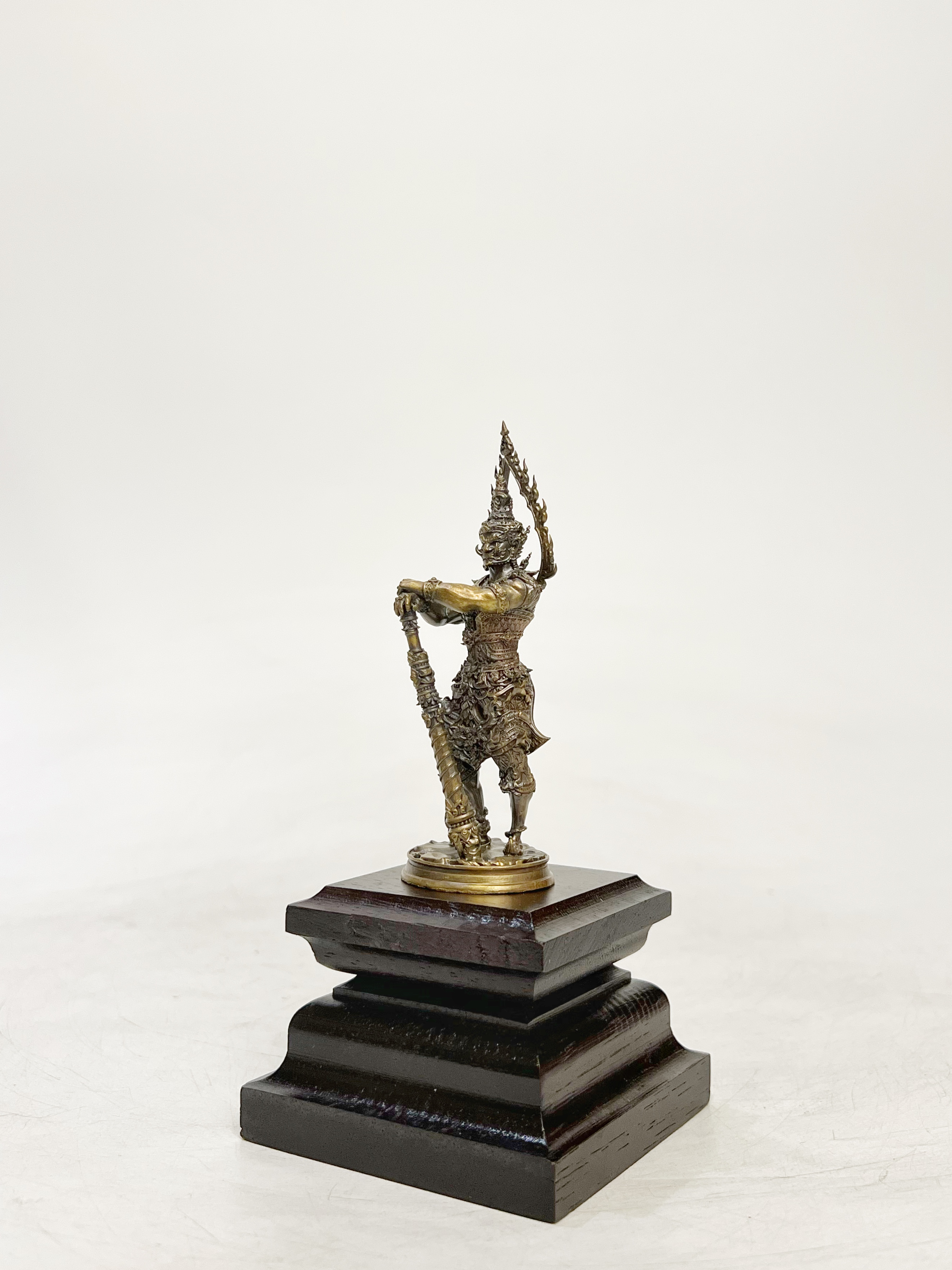 ท้าวเวสสุวรรณ สูง 4 นิ้ว