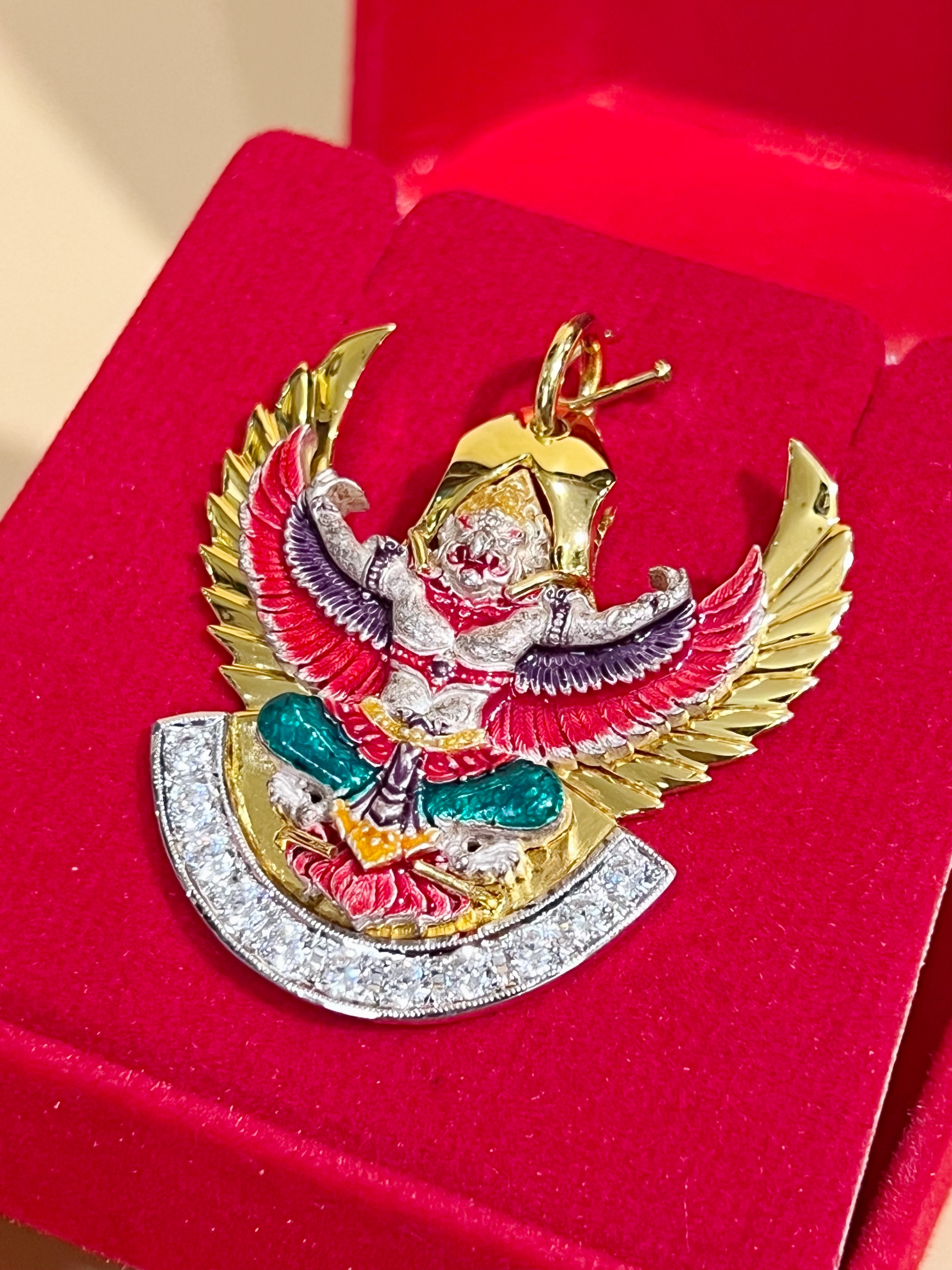 พญาครุฑ รุ่น เปิดขุมทรัพย์ (เงิน ลงยา พิมพ์ใหญ่)