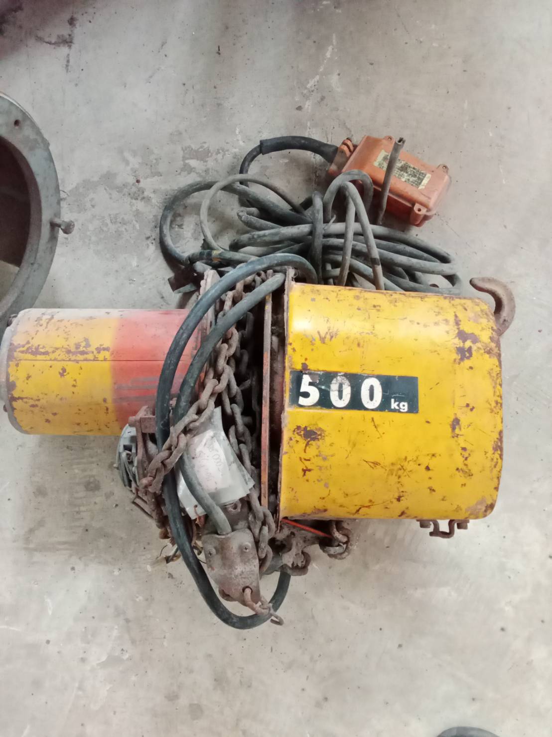 รอกไฟฟ้า 500 Kg เก่า
