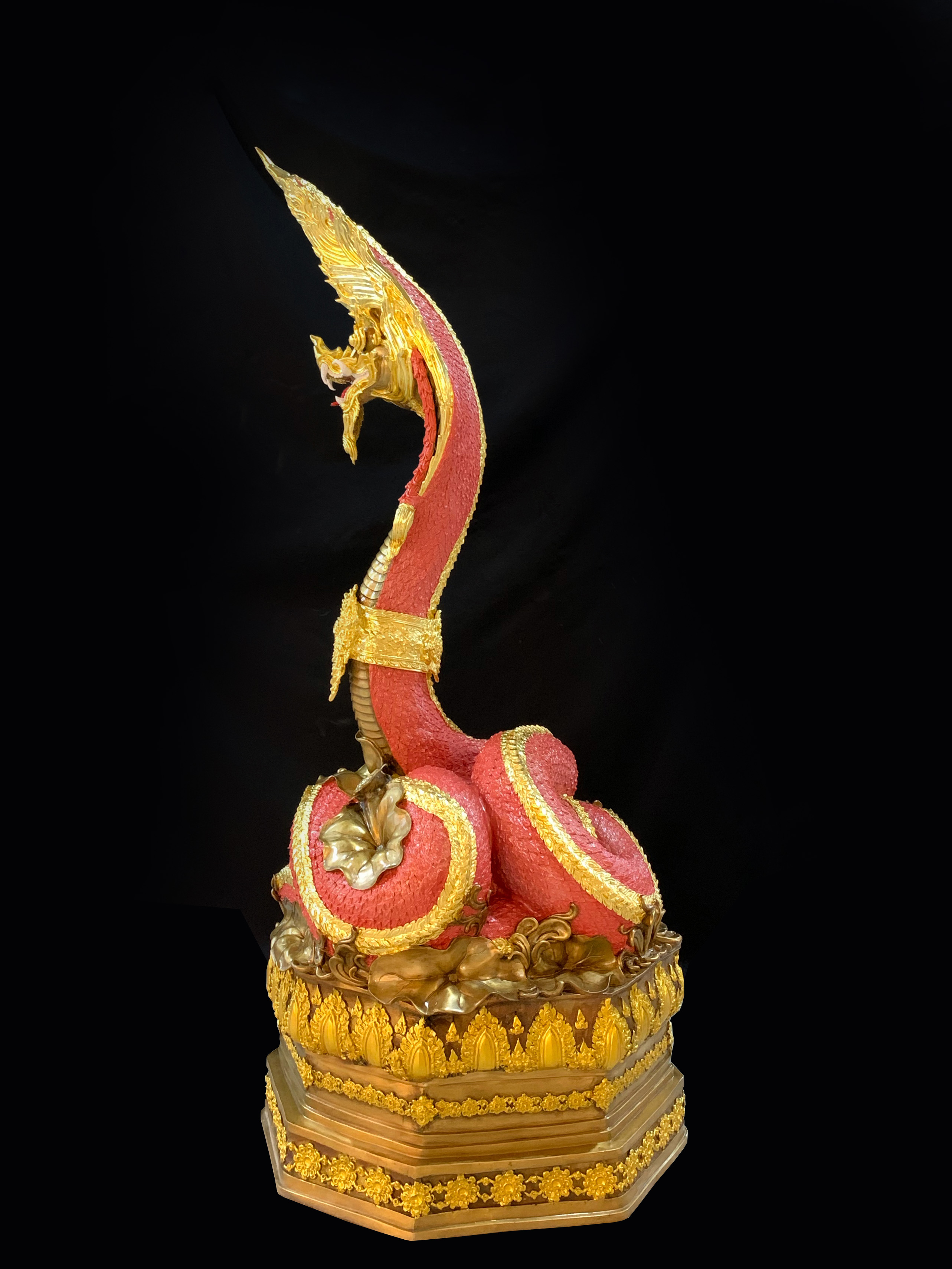 พญานาค สูง 149 cm.