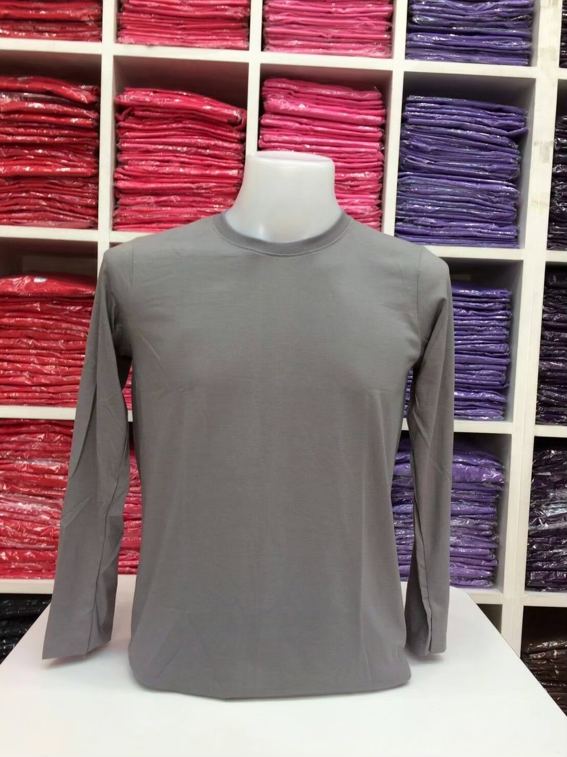 เสื้อยืดคอกลมแขนยาว