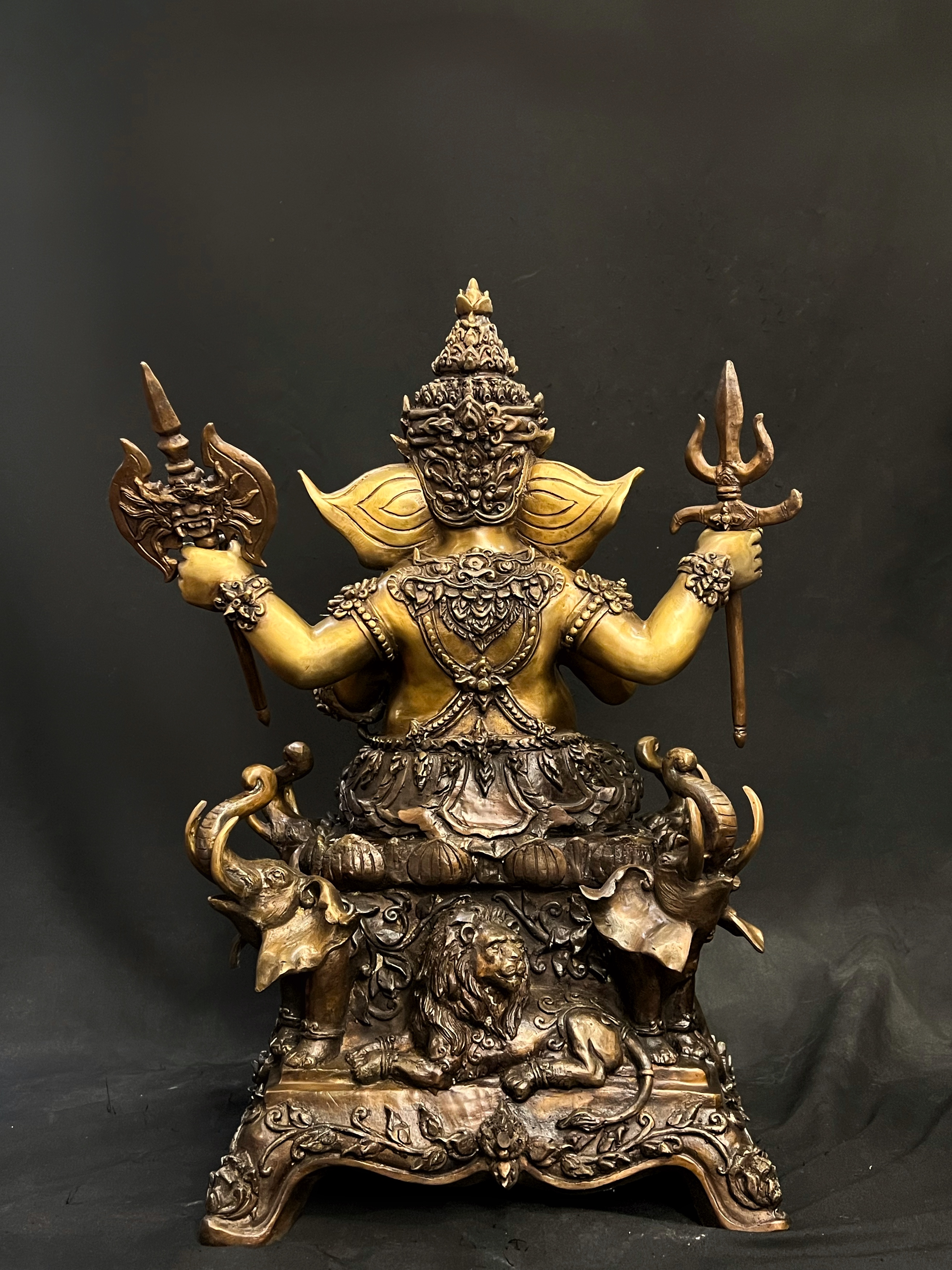 พระพิฆเนศวร ปางมหาจักรพรรดิ์ รุ่นมหาเศรษฐี