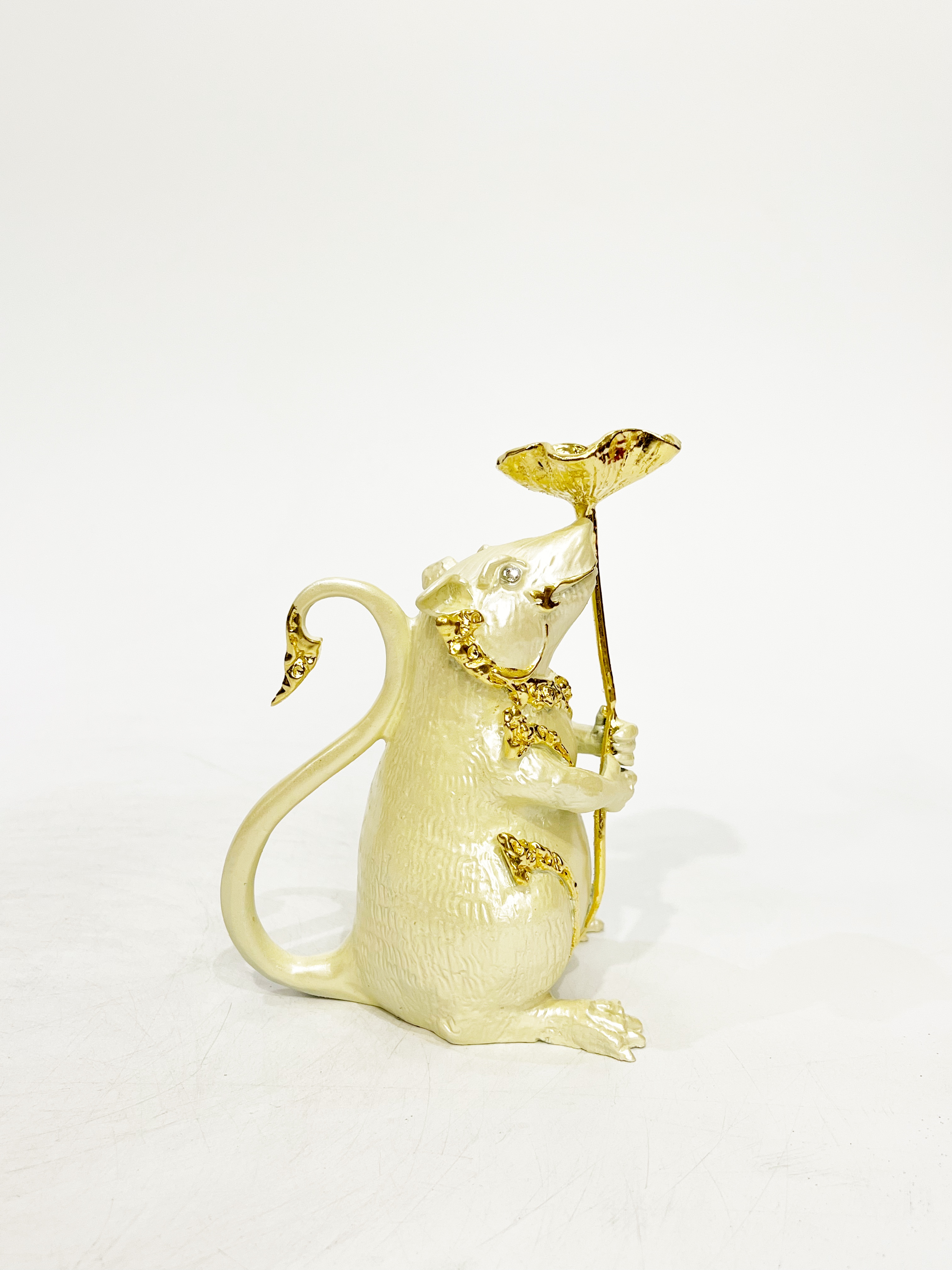 หนูมุสิกะ (ถือใบบัว วางกำยาน)