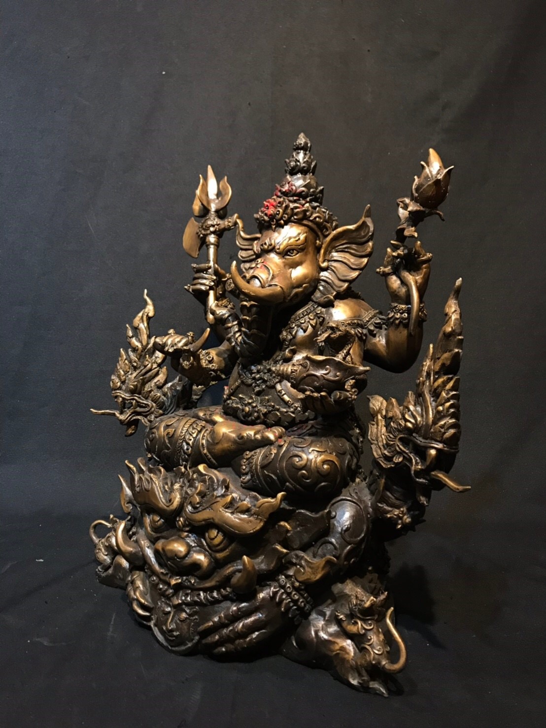 พระพิฆเนศ รุ่นบัลลังก์เศรษฐี หน้าตัก 9 นิ้ว