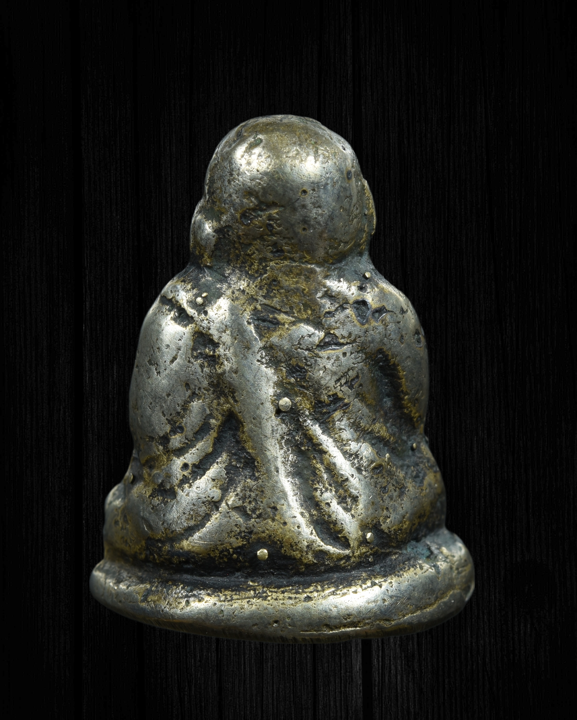 หลวงพ่อเงิน พิมพ์ขี้ตาเนื้อแก่เงิน