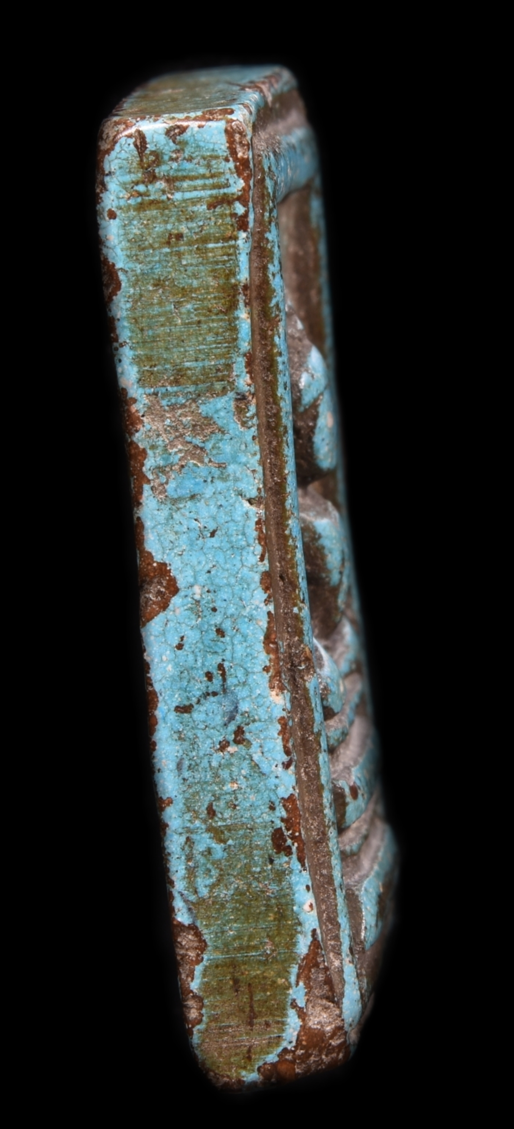 พระแหวกม่าน หลวงพ่อกวย