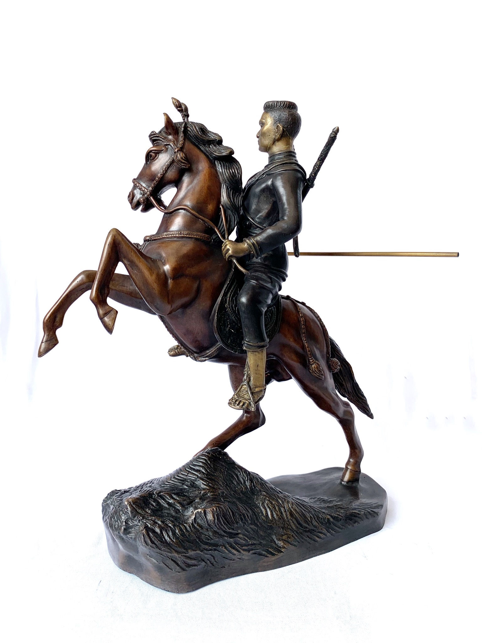 พระนเรศวรมหาราช ปราบไพรี หน้าตัก 9 นิ้ว (ทรงทวน)