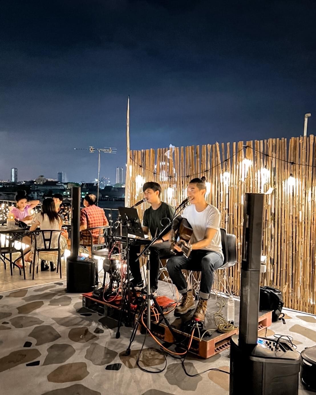 ระบบเสียงร้านอาหาร Rim Rooftop dining & bar