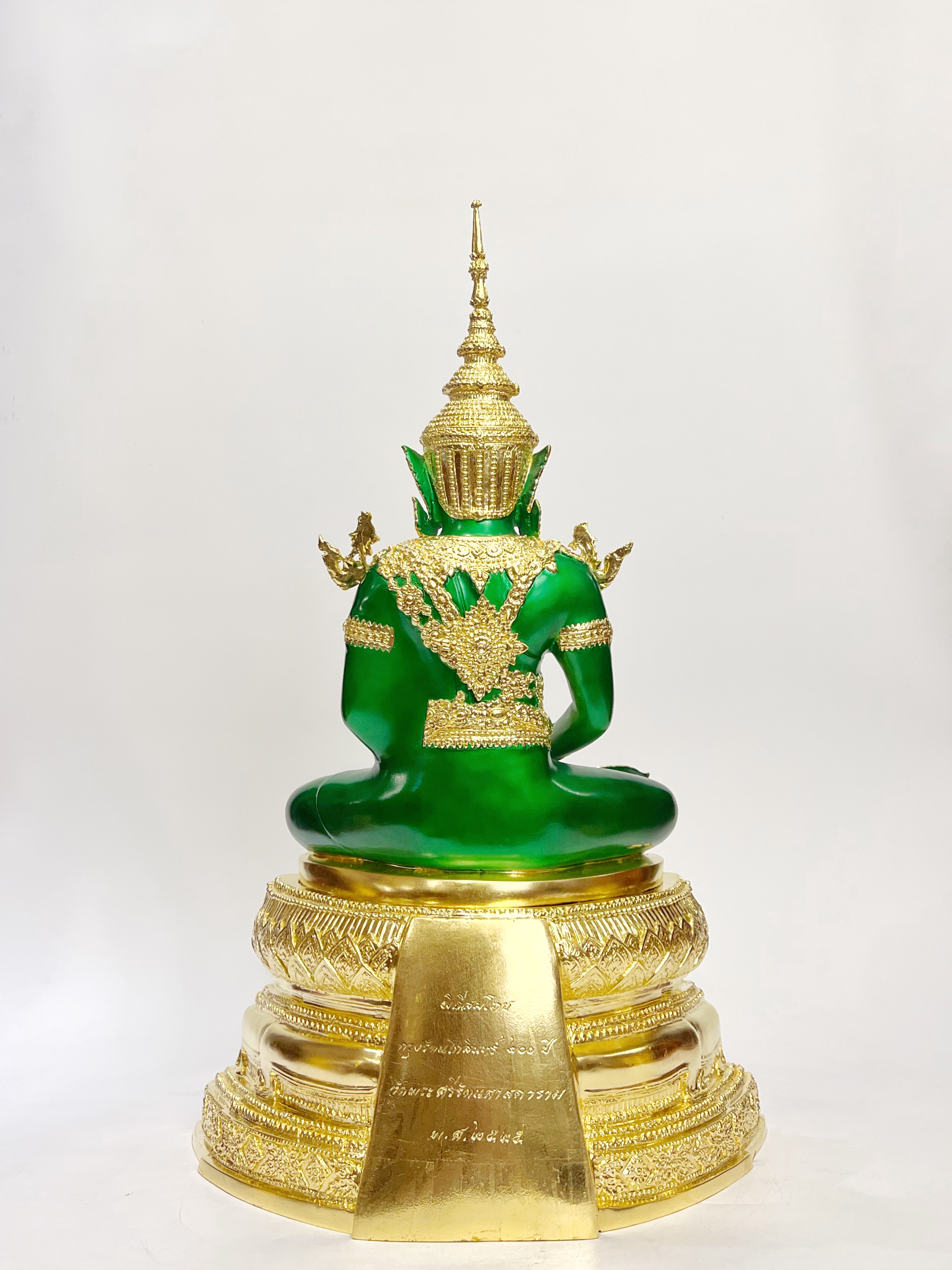 พระแก้วมรกต ทรงเครื่องฤดูร้อน หน้าตัก 9 นิ้ว