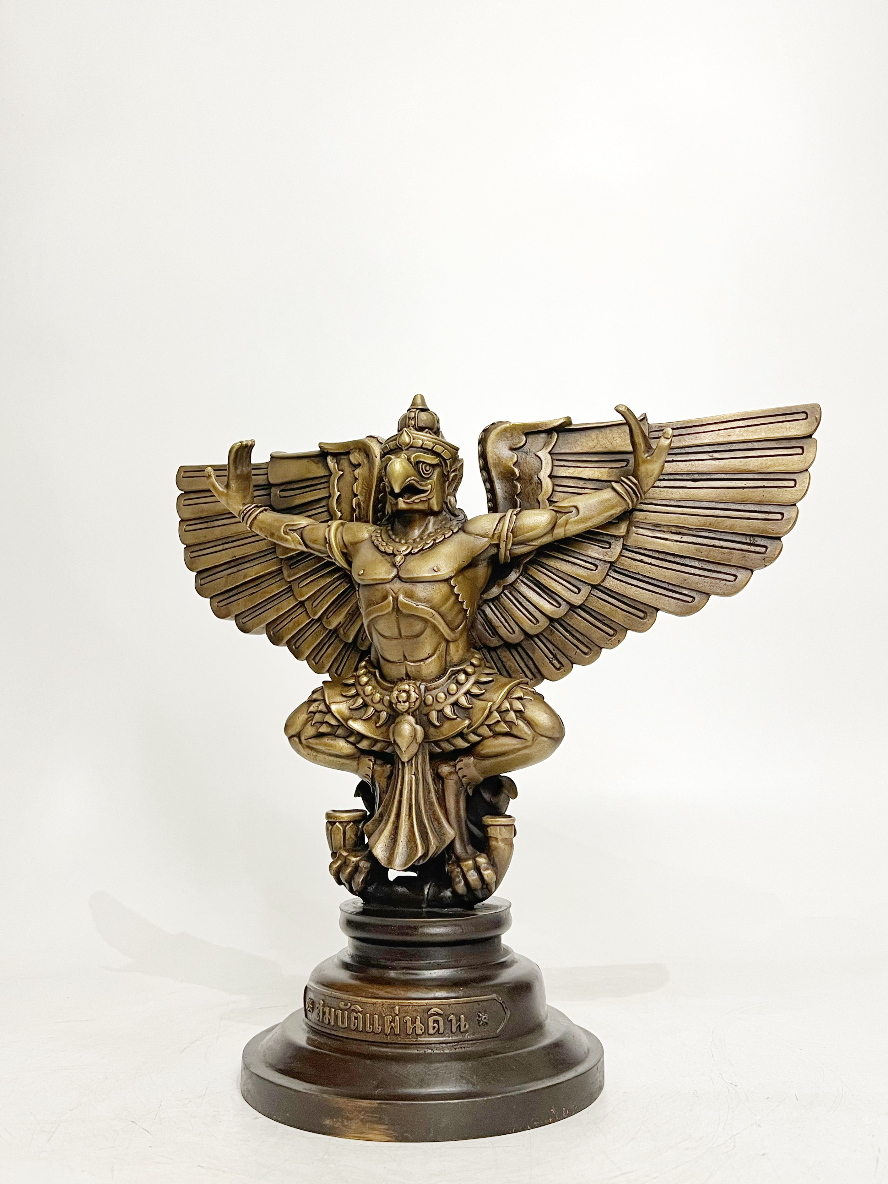 พญาครุฑ สมบัติแผ่นดิน สูง 12 นิ้ว (หมายเลข 254)