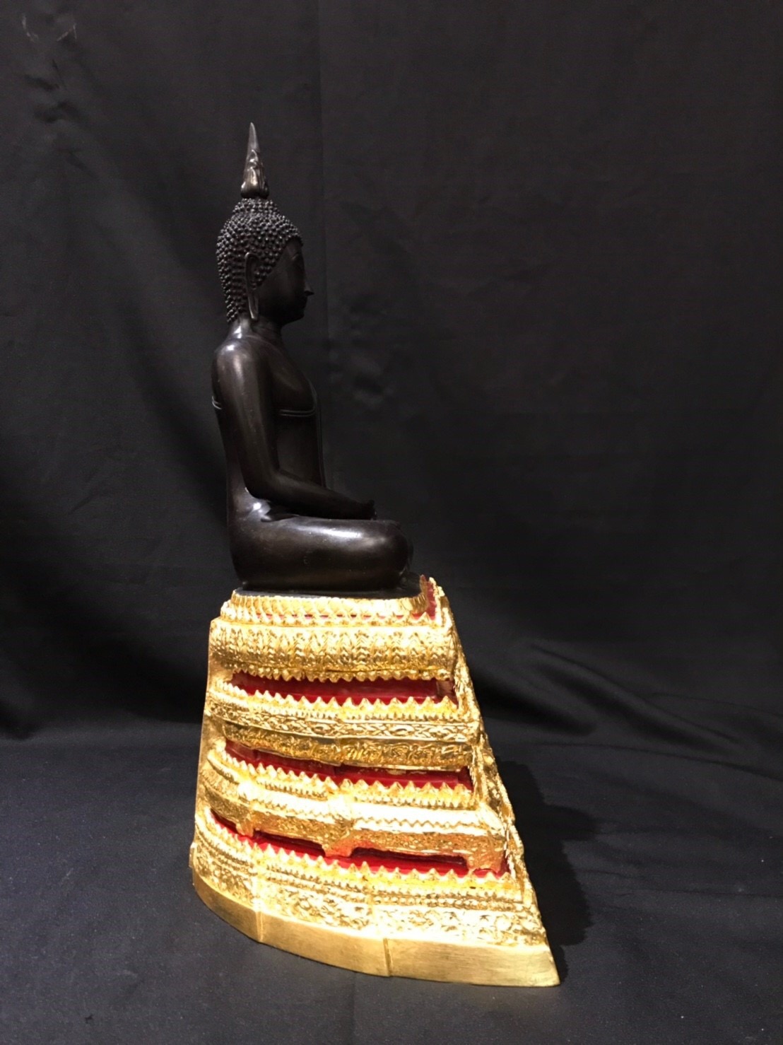 พระประธานยิ้มรับฟ้า หน้าตัก 9 นิ้ว