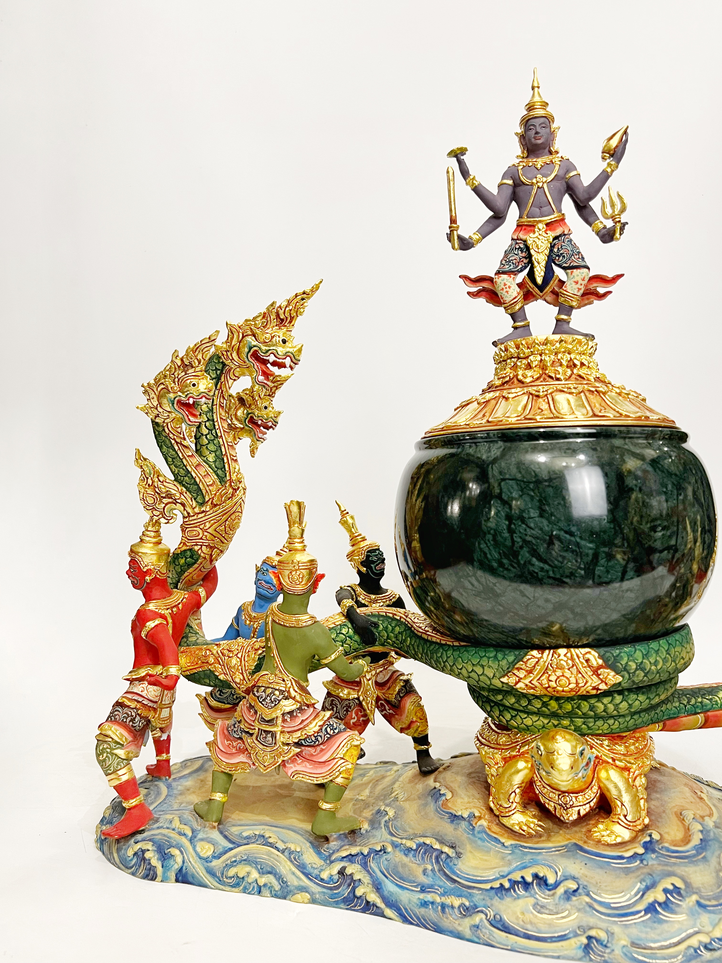 ครอบน้ำอมฤต พระนารายณ์กวนเกษียรสมุทร พร้อมฐานหินอ่อน