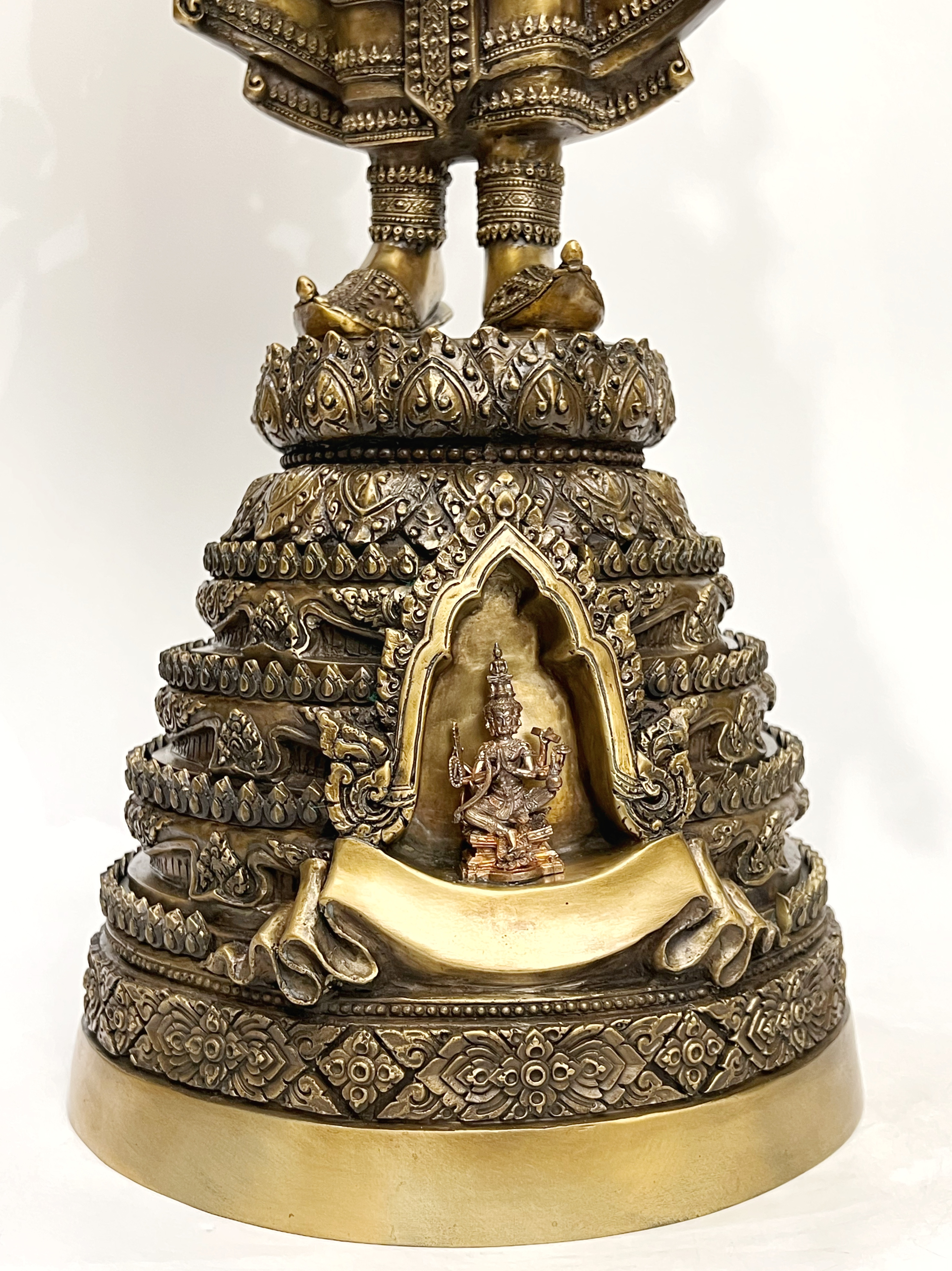 พระพุทธมหาจักรพรรดิ ปางเปิดโลก สูง 32 นิ้ว