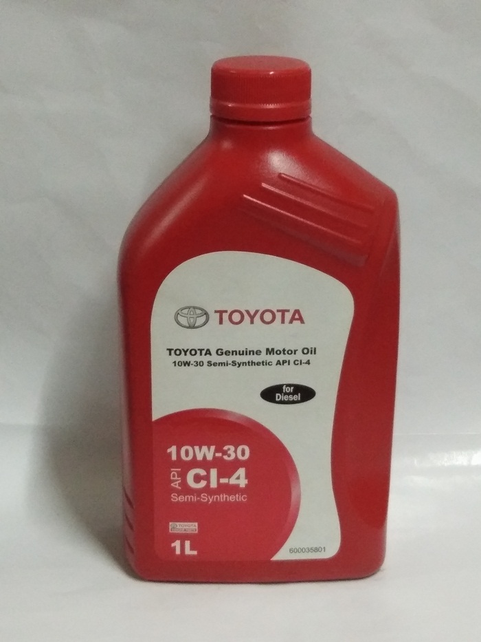 น้ำมันเครื่อง Toyota 10w-30 semi-synthetic API CI-4 1ลิตร
