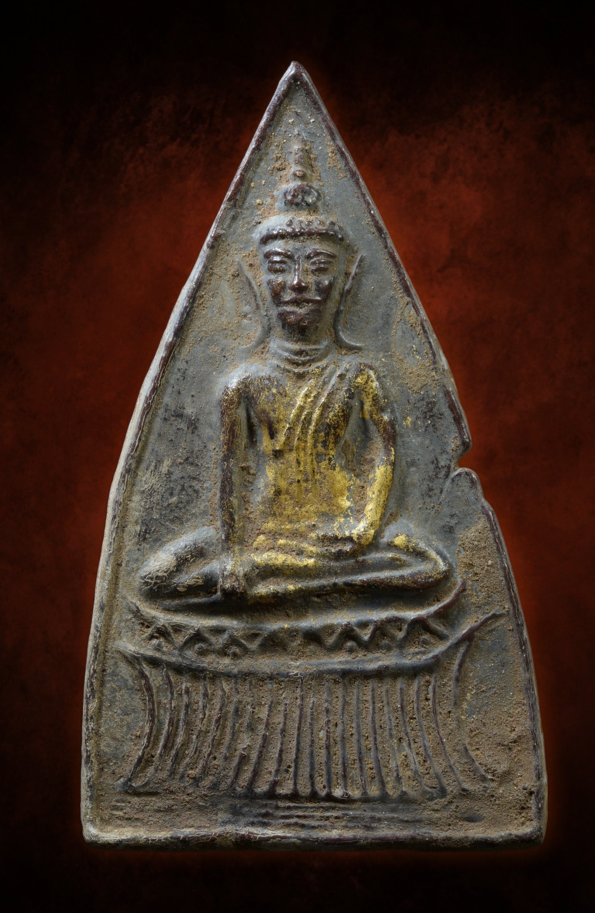 พระท่ากระดานหูช้าง เนื้อชินตะกั่ว สนิมแดง