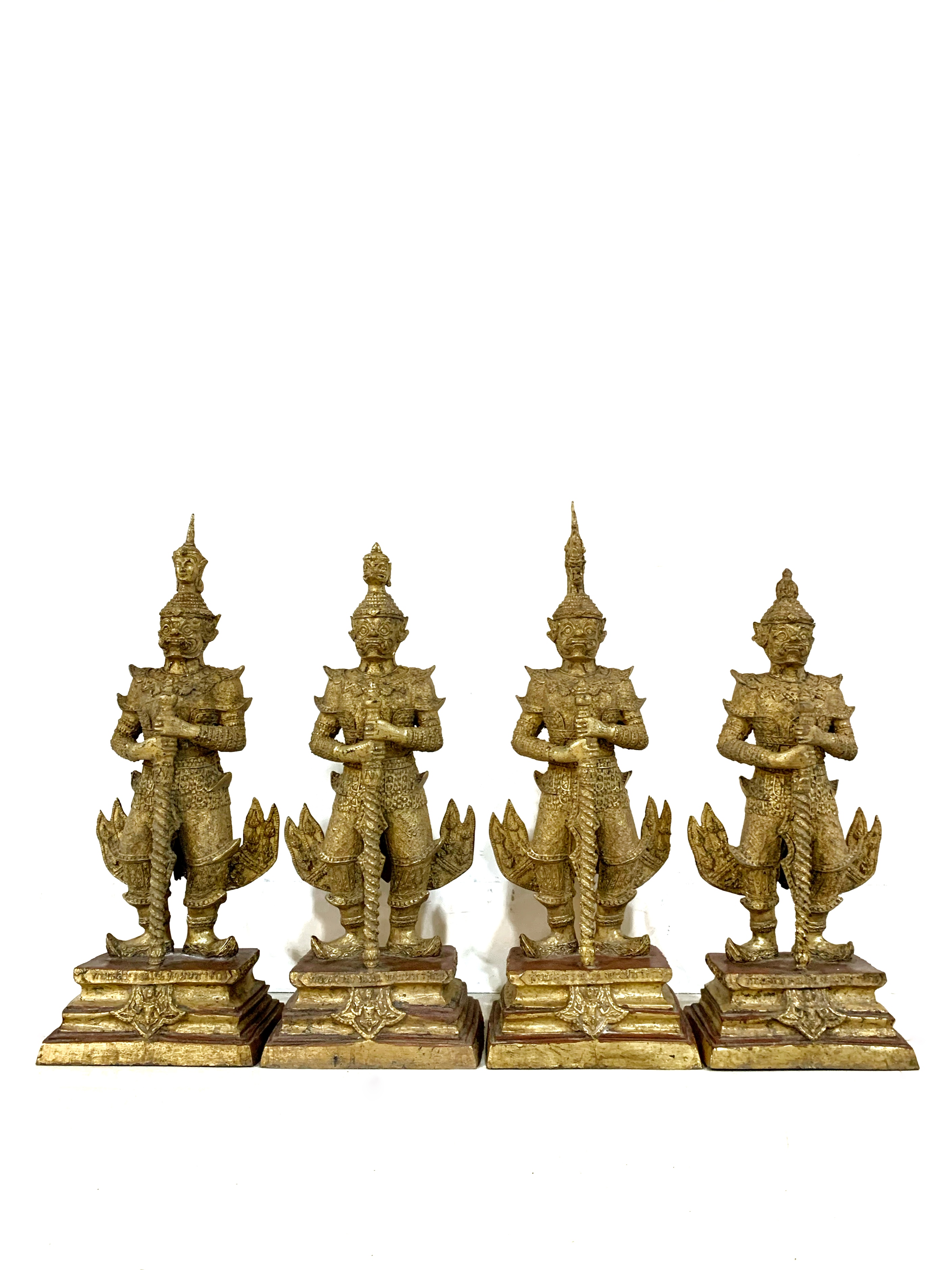 ท้าวจตุโลกบาล หน้าตัก 9 นิ้ว
