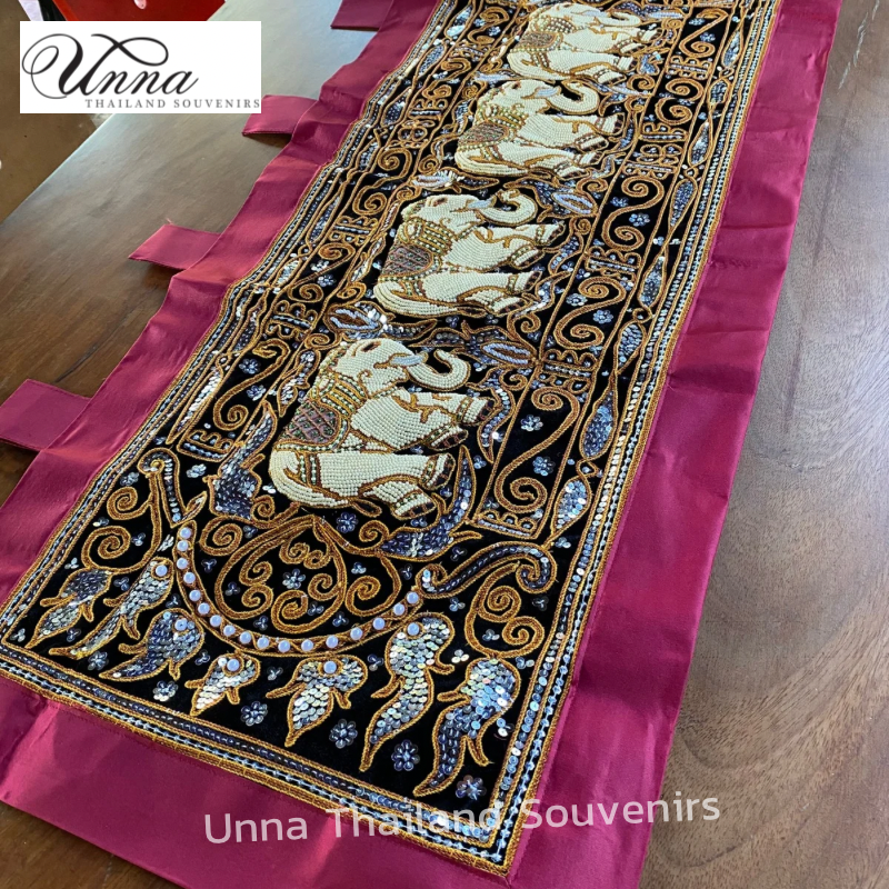 ผ้าปักช้าง แขวนผนัง แนวนอน ช้าง 5 ตัว ปักมุก และเลื่อม งานฝีมือพม่า elephant hand embroidery wall-hanging Myanmar