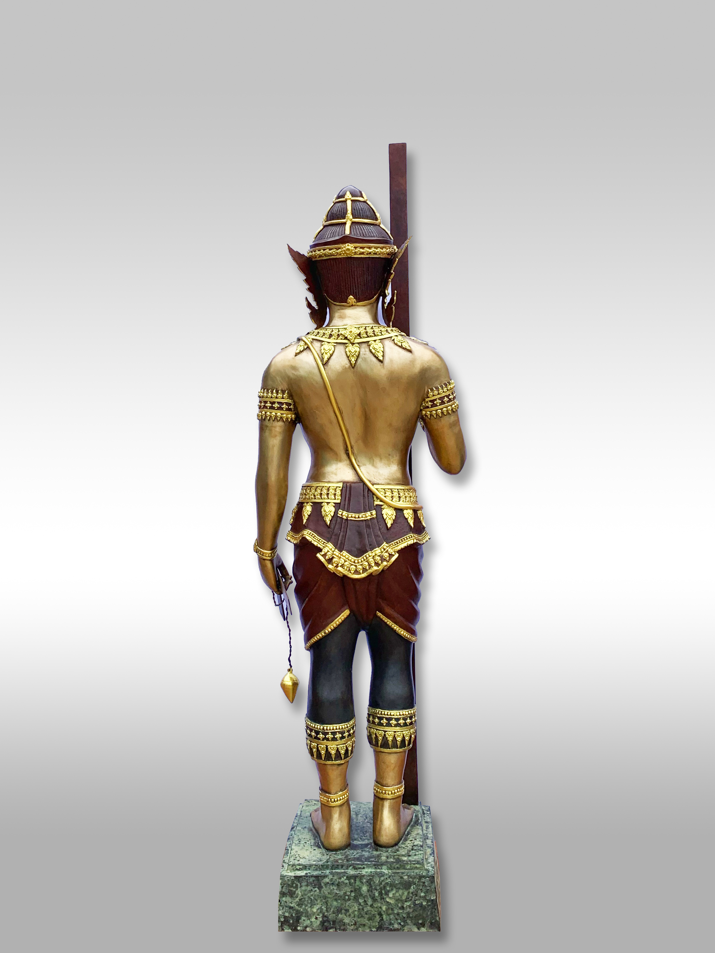 พระวิษณุกรรม หน้าตัก 16 นิ้ว (ถือไม้หลา)