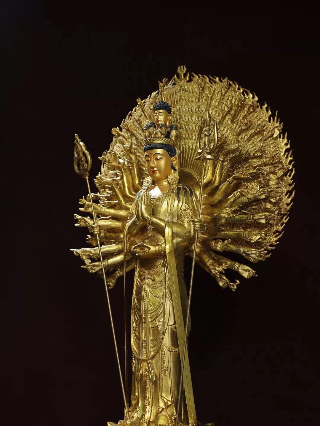 Pre-Order : พระโพธิสัตว์กวนอิม เจ้าแม่กวนอิม ปางพันมือ สูง 88 cm