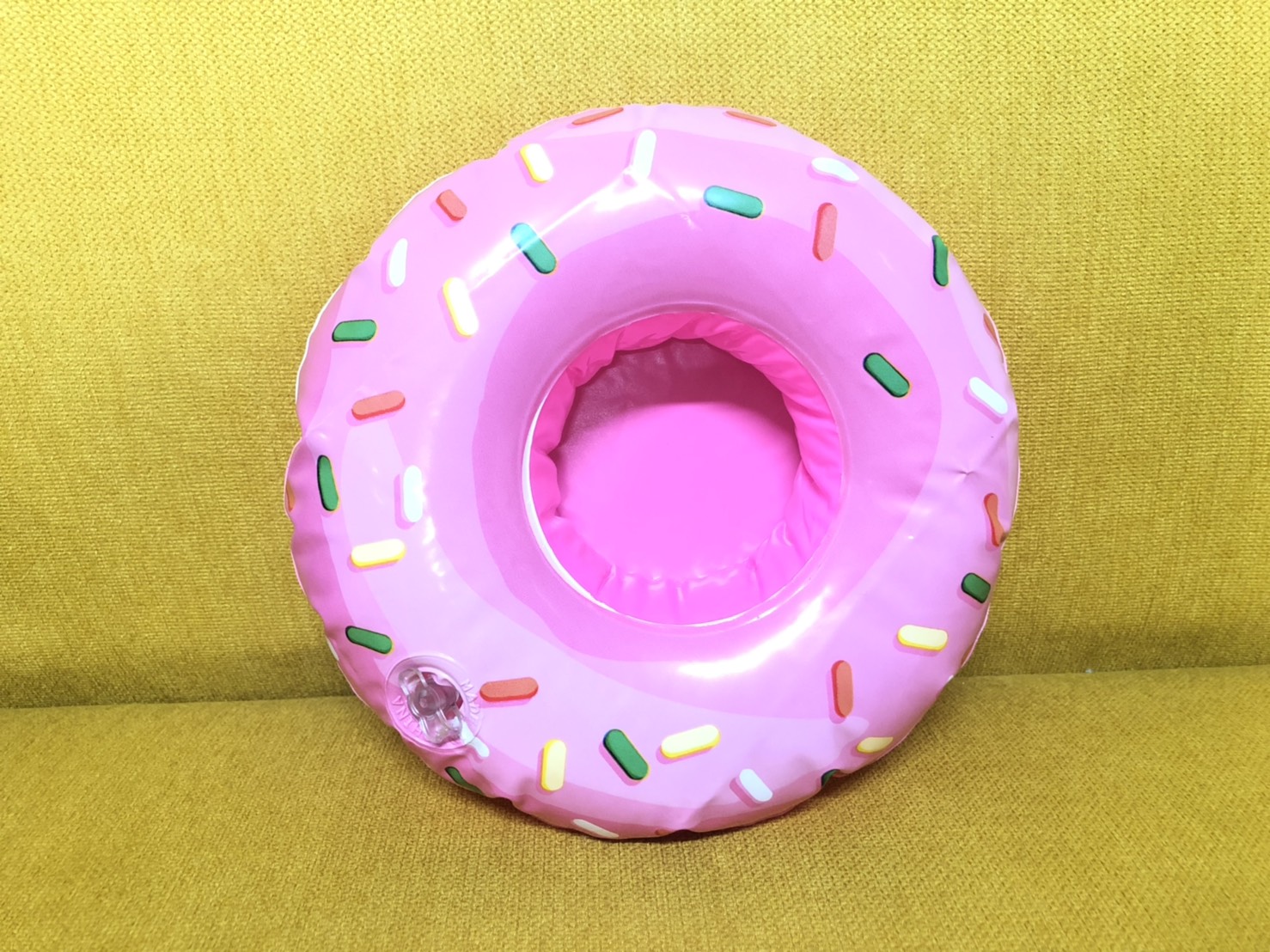 ที่วางแก้วเป่าลม โดนัท สีชมพูอ่อน Inflatable Donut Pink Cup Holder