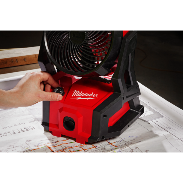 MILWAUKEE M18 AFG2-0 พัดลมไร้สาย แรงดัน 18V. (เครื่องเปล่า)