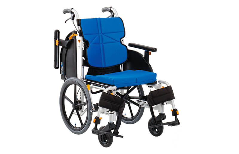 รถเข็นแบรนด์ญี่ปุ่น Matsunaga Wheelchair (車いす) รุ่น NEXT-61B เบาะกว้างพิเศษ 20 นิ้ว รองรับน้ำหนักสูงสุด 130 กิโลกรัม เหมาะสำหรับ คนมีรูปร่างใหญ่, คนที่มีน้ำหนักมาก, คนไซร์ฝรั่ง, สูง ใหญ่
