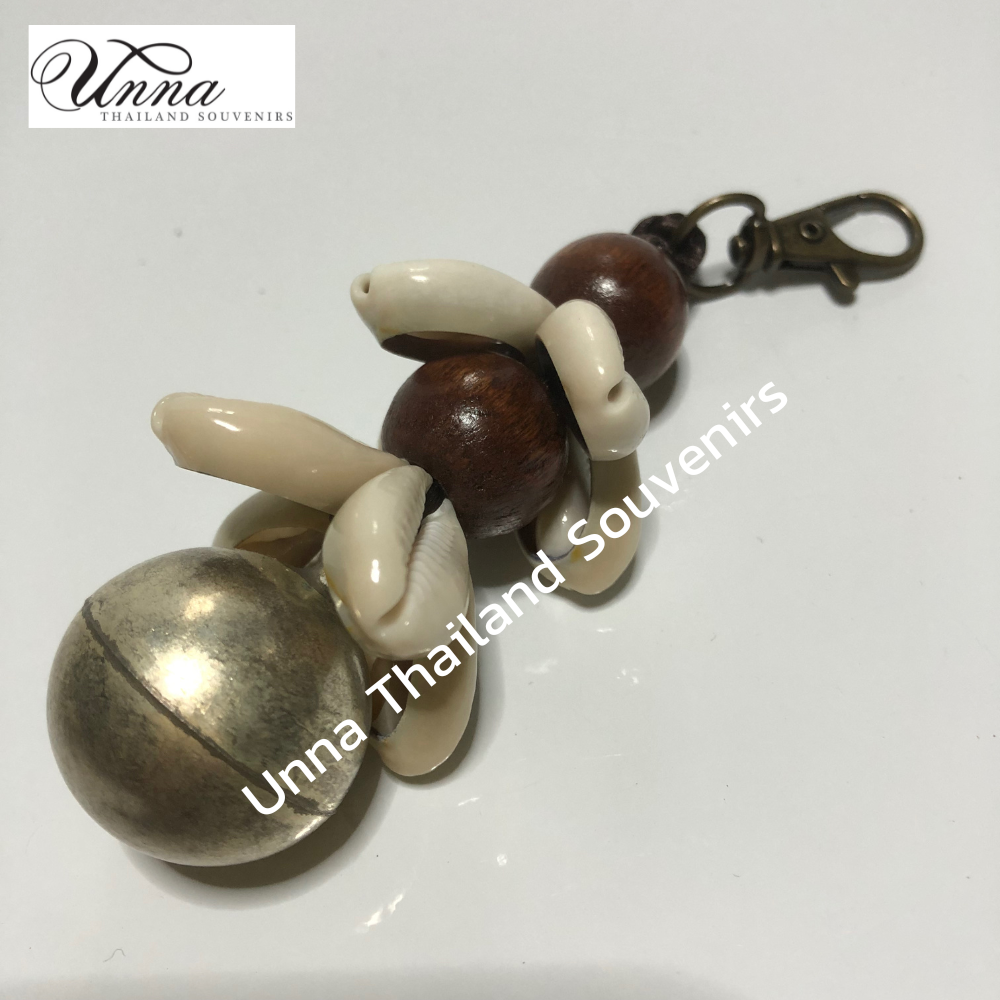 Akha key ring fashion พวงกุญแจเบี้ยหอย ลูกตุ้มอาข่า สไตล์ชนเผ่าอาข่า ห้อยกระเป๋า ใส่พวงกุญแจ ประดับเครื่องแต่งกาย งานฝีมือ