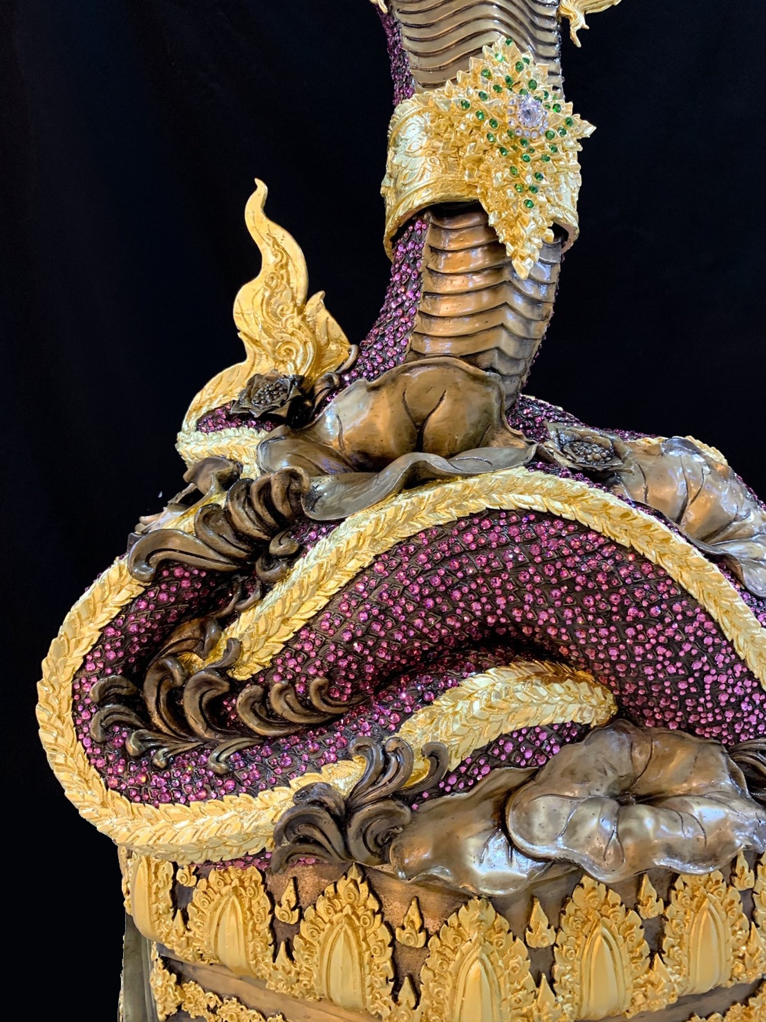 พญานาค สูง 149 cm.