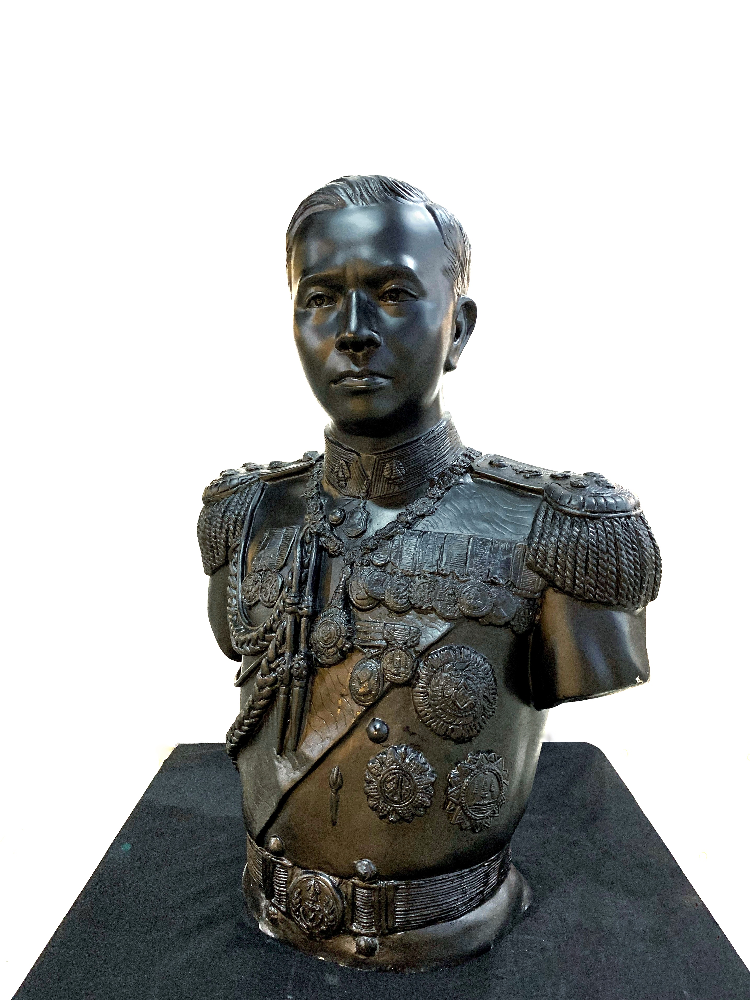 เสด็จเตี่ยกรมหลวงชุมพร ครึ่งพระองค์ (ขนาดเท่าจริง)