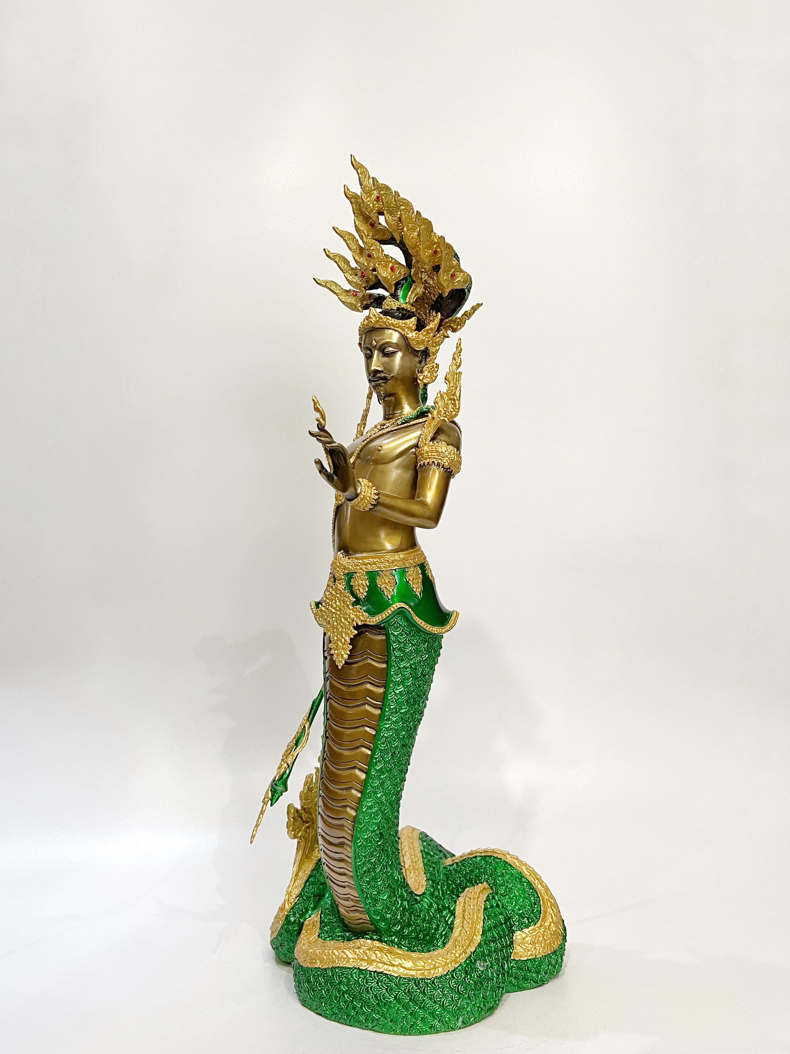 ปู่ ย่า นาคราช หน้าตัก 12 นิ้ว