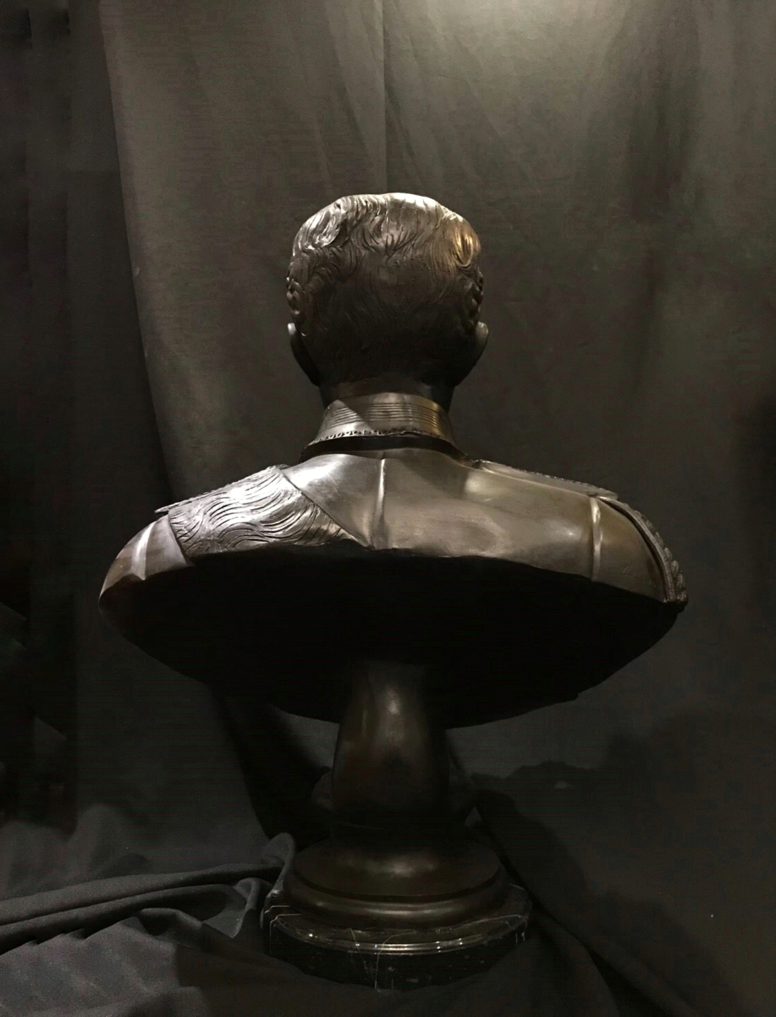 รัชกาลที่ 5 ครึ่งพระองค์ (ขนาดเท่าครึ่ง)