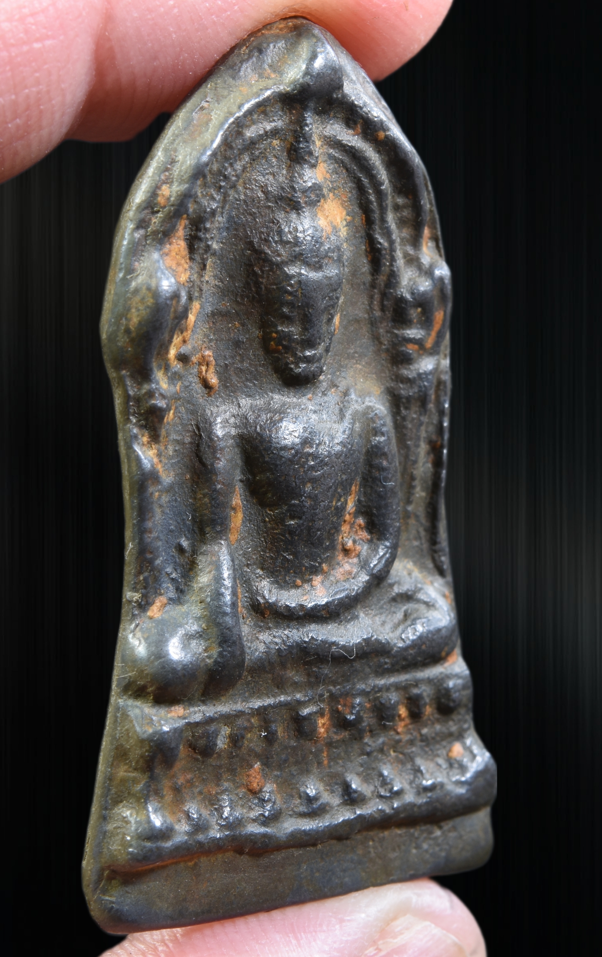 พระพุทธชินราชใบเสมา