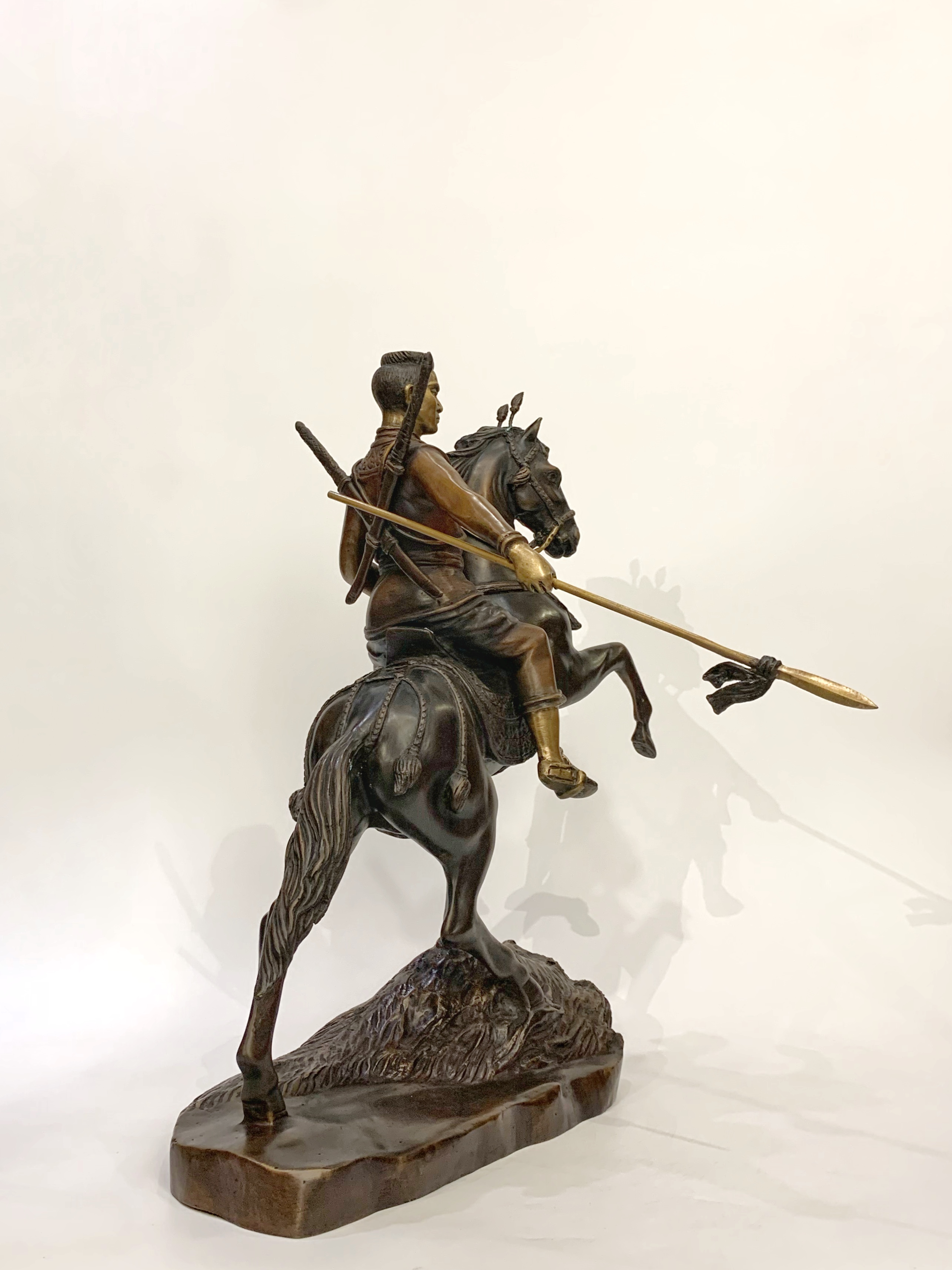 พระนเรศวรมหาราช ปราบไพรี หน้าตัก 9 นิ้ว (ทรงทวน)