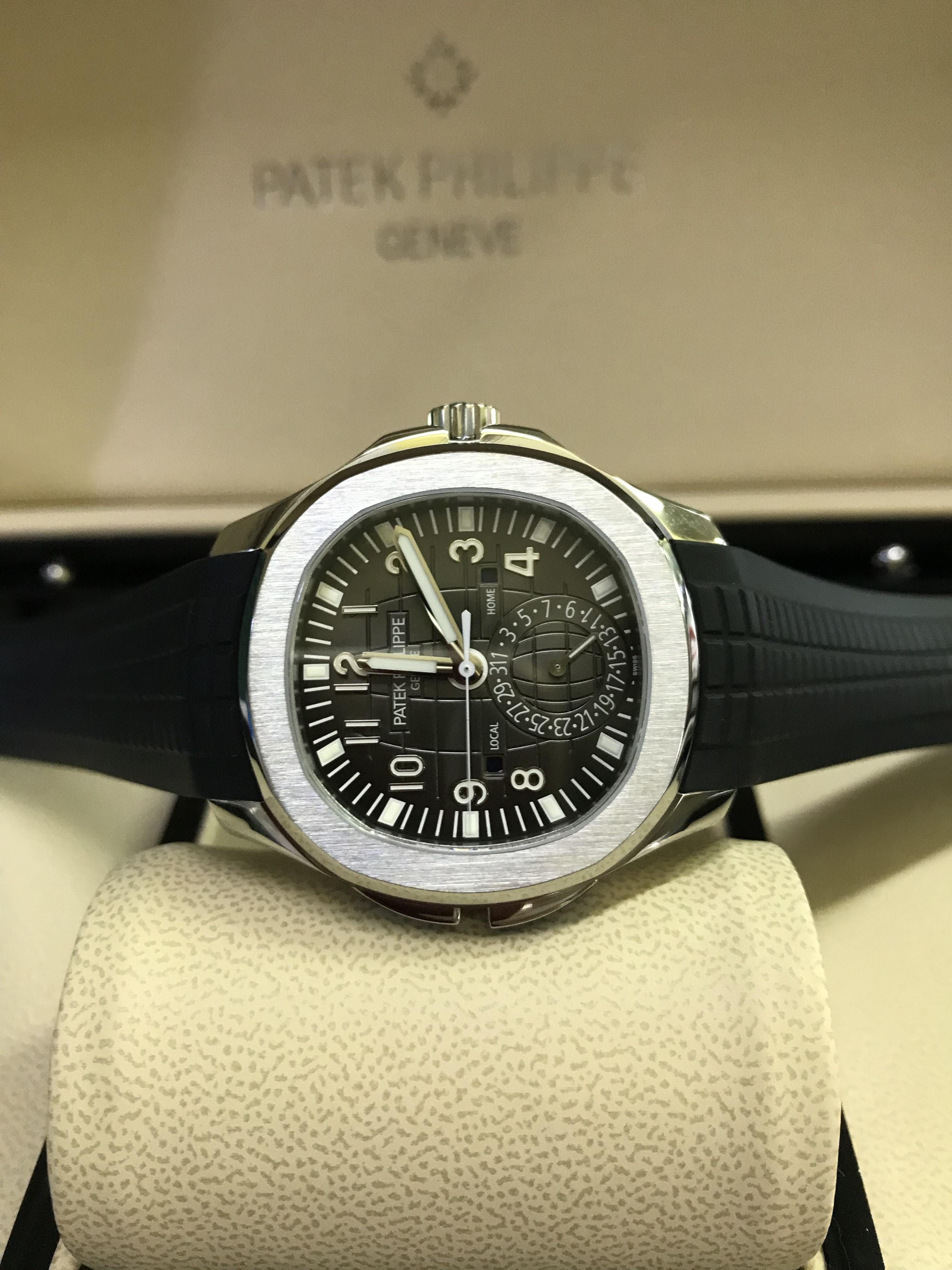 Patek Philippe Aquanaut 5164A-001