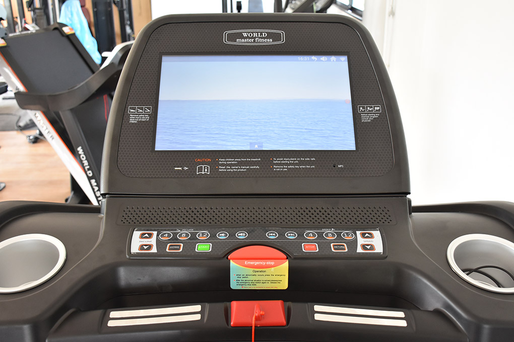 ลู่วิ่งไฟฟ้าWORLD MASTER GTS10 มอเตอร์ AC 6.0 แรงม้าใช้ในโรงยิมฟิตเนสได้